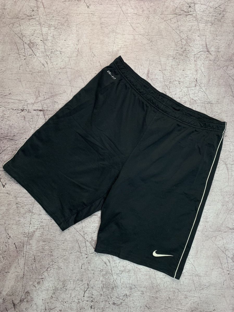 Nike × Vintage Vintage Nike Streetwear Y2K Shorts Size US 34 / EU 50 - 1 Thumbnail