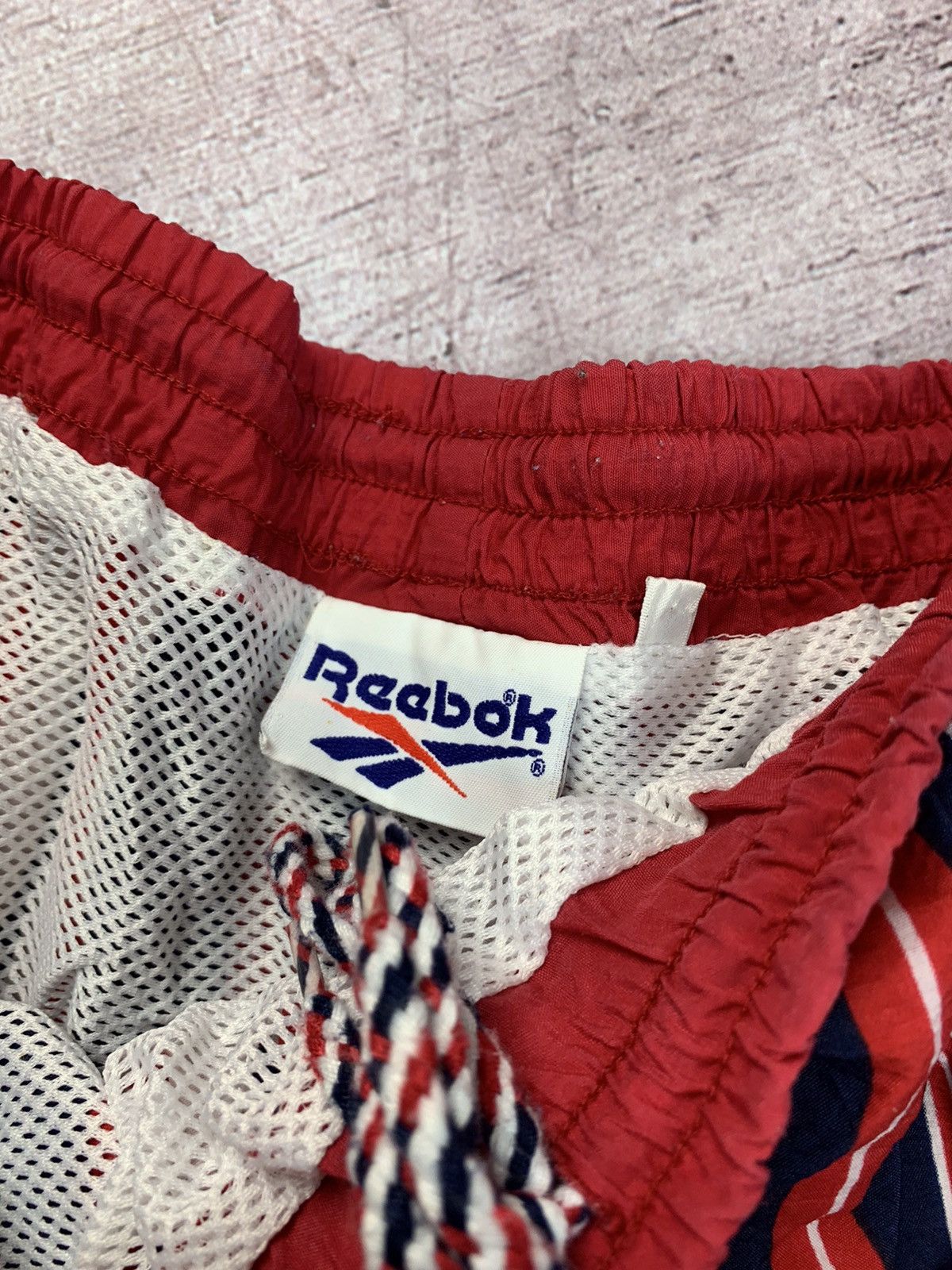 Reebok Vintage Reebok Y2K Shorts Size US 36 / EU 52 - 5 Thumbnail