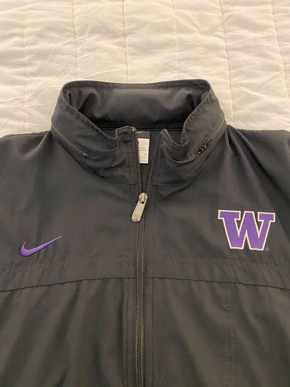 Vintage Nike University of Washington Vintage Zip Up Jacket Size US XL / EU 56 / 4 - 6 Thumbnail