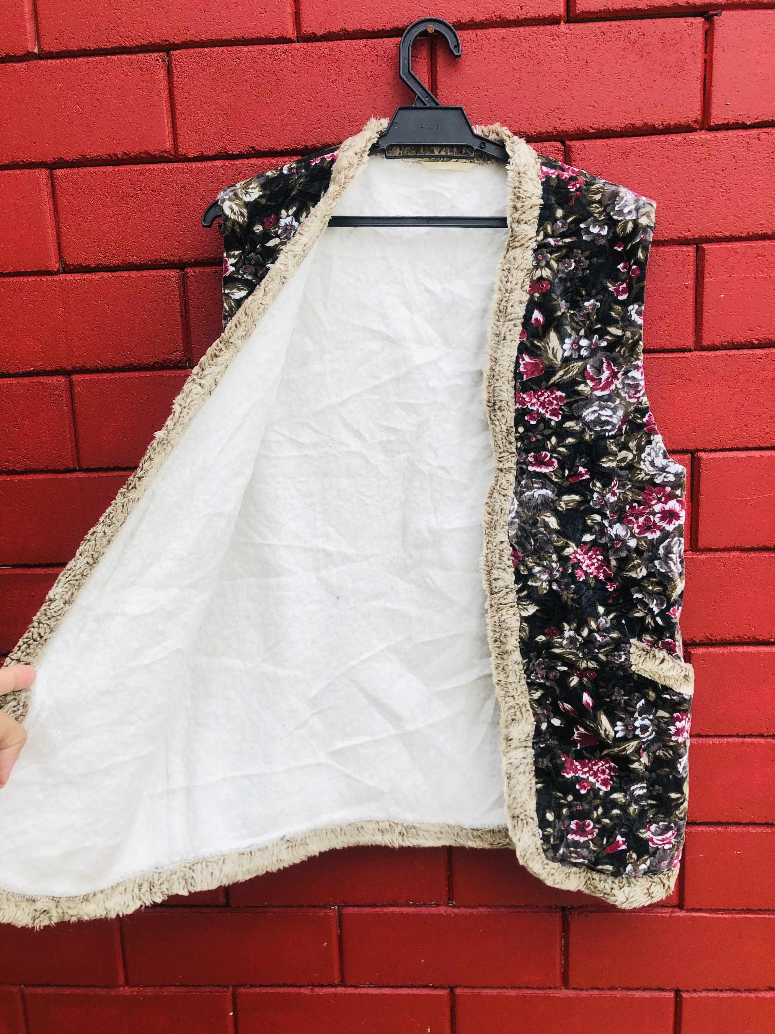 Japanese Brand Vintage Floral Vest Travis scott Fashion Style Size US M / EU 48-50 / 2 - 5 Thumbnail