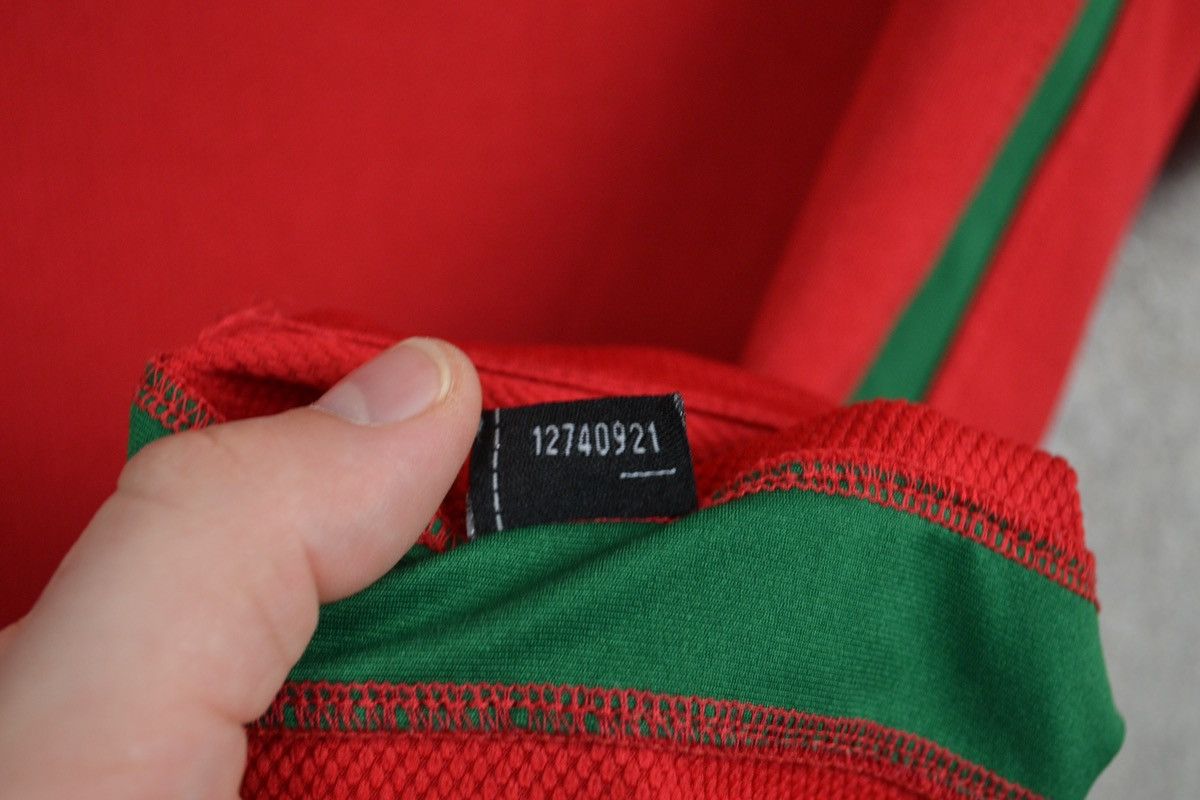 Nike × Vintage Portugal vintage Nike 2008 2010 home soccer jersey World Cup Size US M / EU 48-50 / 2 - 7 Thumbnail