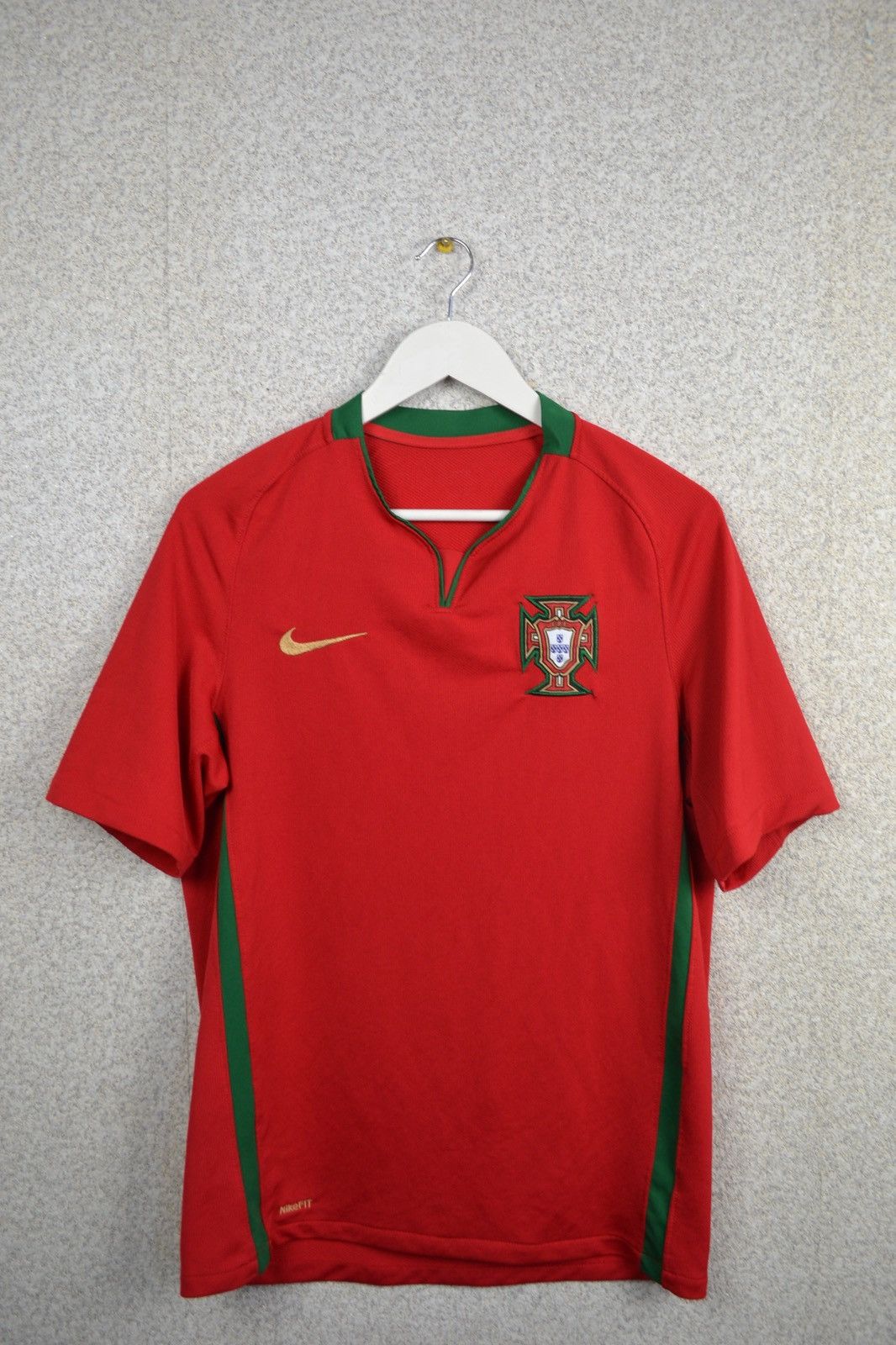Nike × Vintage Portugal vintage Nike 2008 2010 home soccer jersey World Cup Size US M / EU 48-50 / 2 - 1 Thumbnail