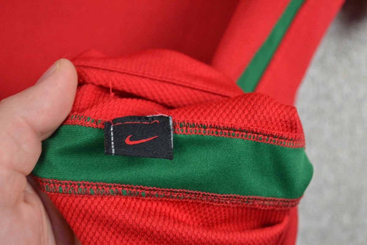 Nike × Vintage Portugal vintage Nike 2008 2010 home soccer jersey World Cup Size US M / EU 48-50 / 2 - 6 Thumbnail