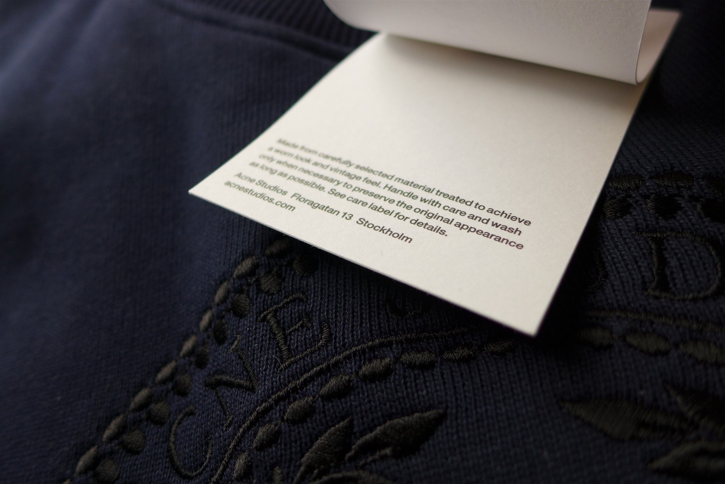 Acne Studios Acne Studios Forban Embroidered Sweatshirt - Navy Size US M / EU 48-50 / 2 - 7 Thumbnail
