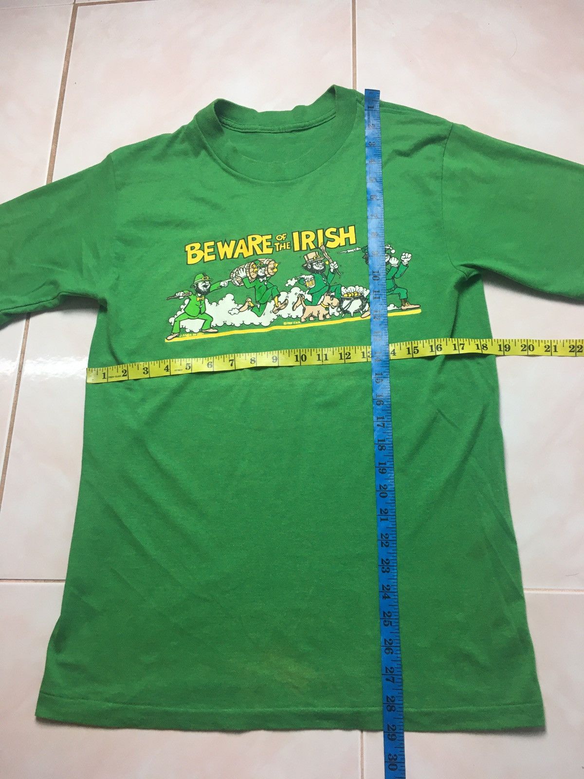Vintage Vintage 80s Beware Of The Irish Tee Shirt Size US M / EU 48-50 / 2 - 8 Thumbnail