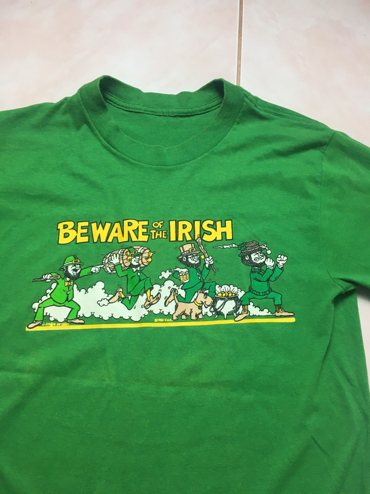 Vintage Vintage 80s Beware Of The Irish Tee Shirt Size US M / EU 48-50 / 2 - 3 Thumbnail