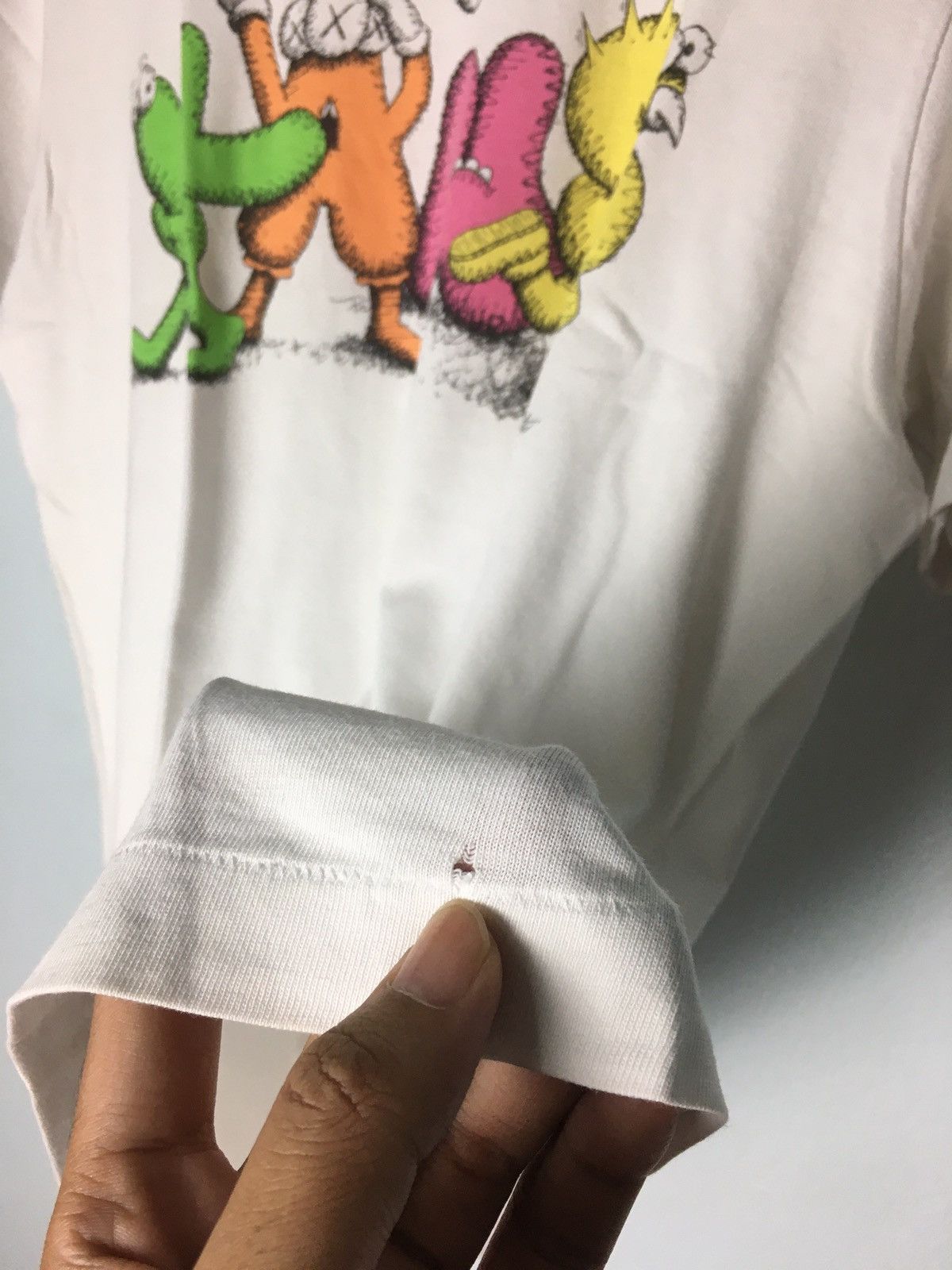 Kaws × Original Fake × Uniqlo Kaws Spell Out Multicolor Tee Shirt Uniqlo Size US M / EU 48-50 / 2 - 7 Thumbnail