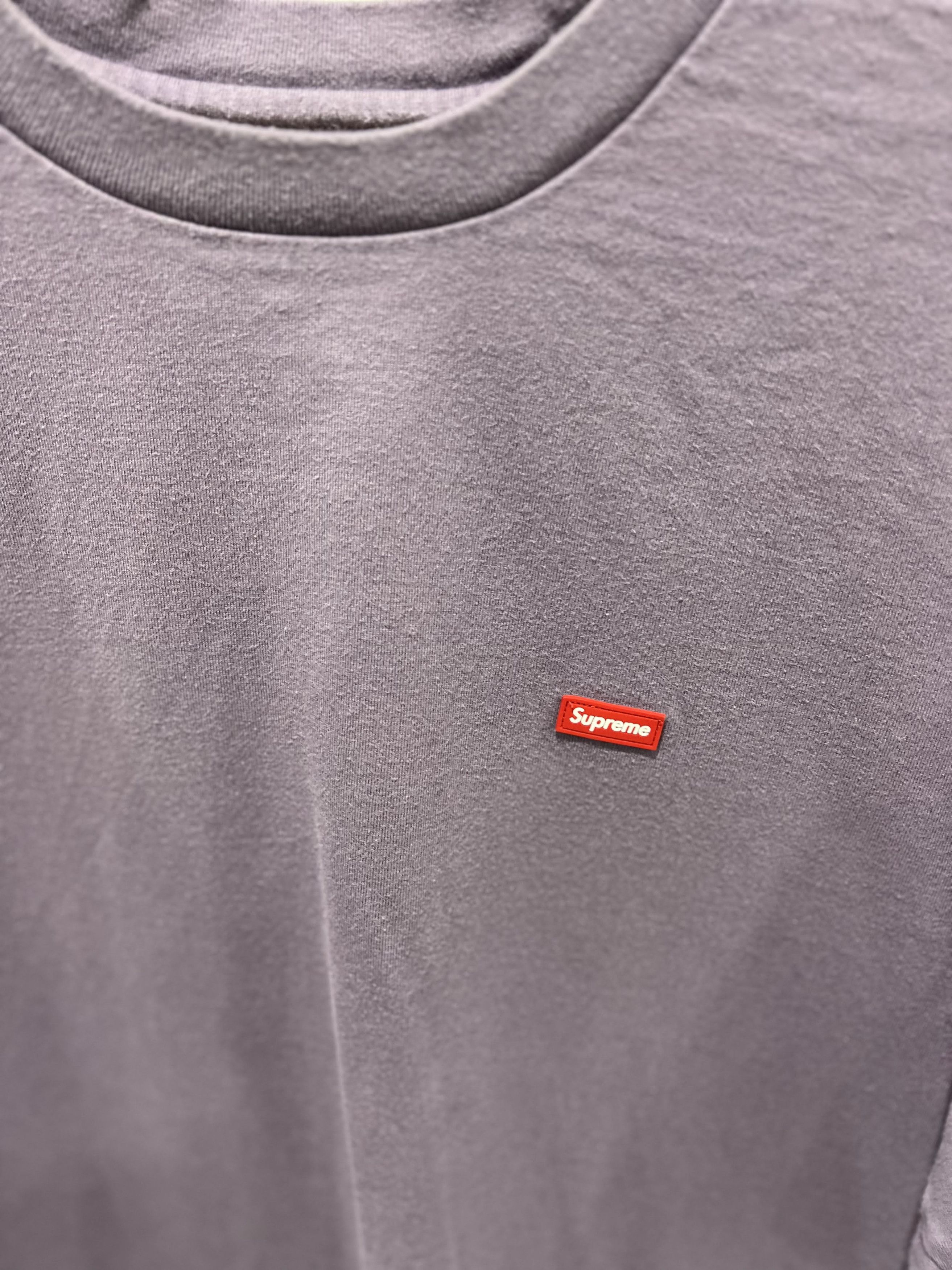 Supreme Supreme Small Box Logo Tee Size US L / EU 52-54 / 3 - 4 Thumbnail