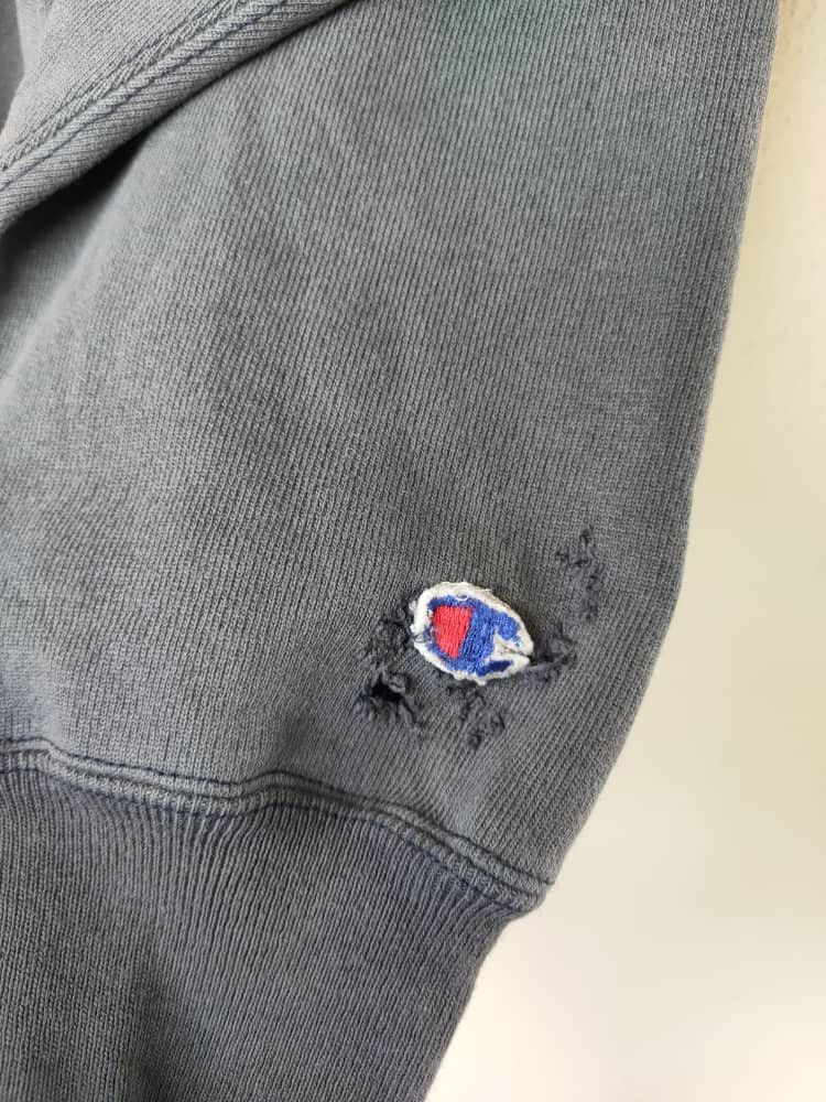 Champion Vtg Champion Reverse Weave Faded Sweatshirt Size US L / EU 52-54 / 3 - 4 Thumbnail