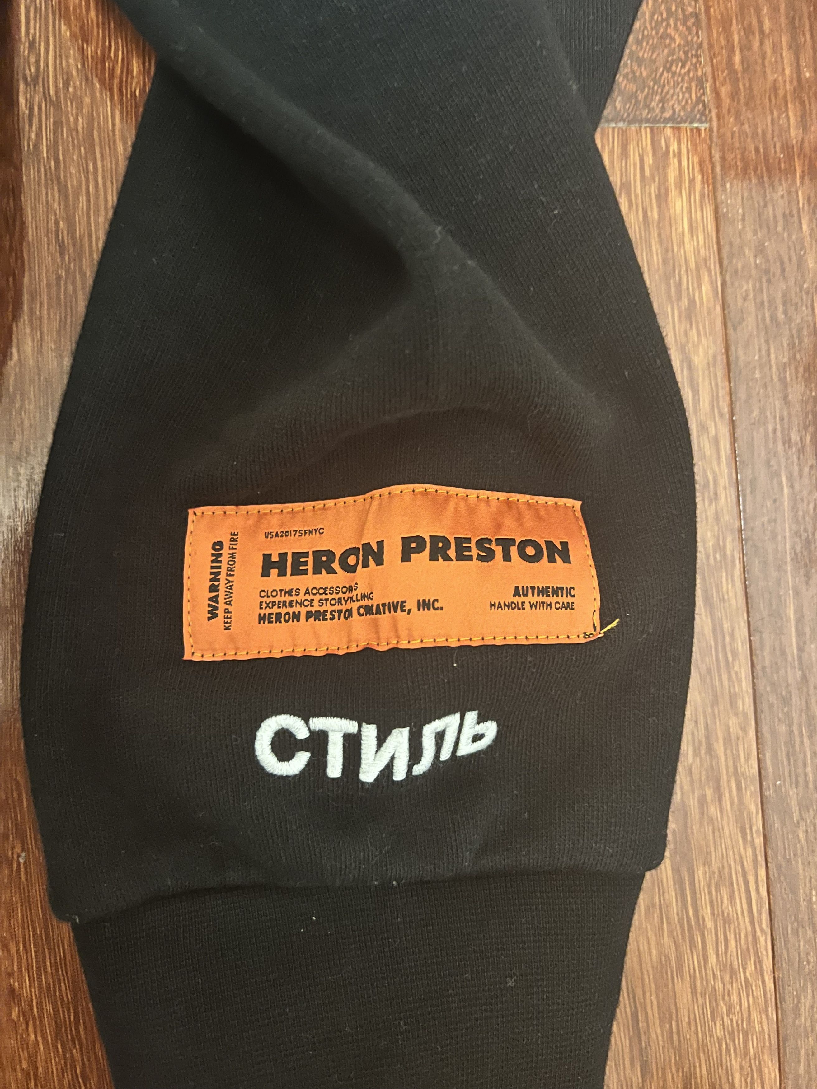 Heron Preston 💚 Heron Preston Airbrush Hoodie Black Large NEW Size US L / EU 52-54 / 3 - 9 Thumbnail
