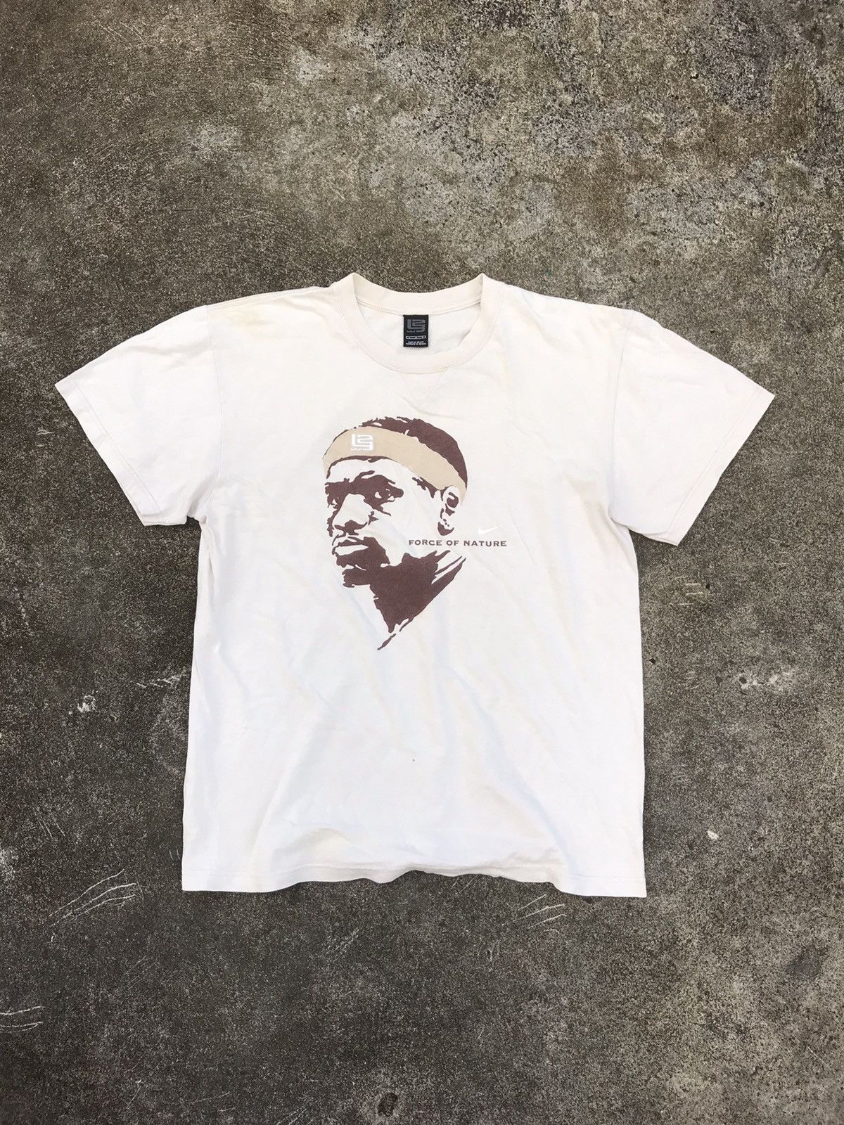 Nike × Vintage Vintage Nike LeBron James Tshirt Size US L / EU 52-54 / 3 - 1 Thumbnail