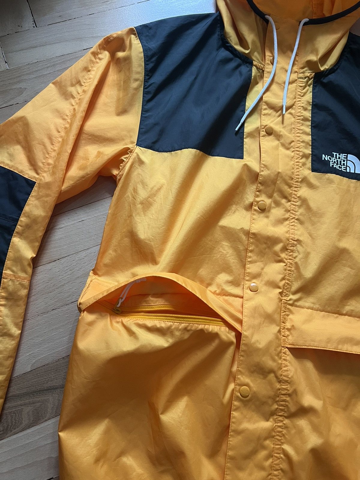 The North Face The North Face light jacket Size US S / EU 44-46 / 1 - 6 Thumbnail