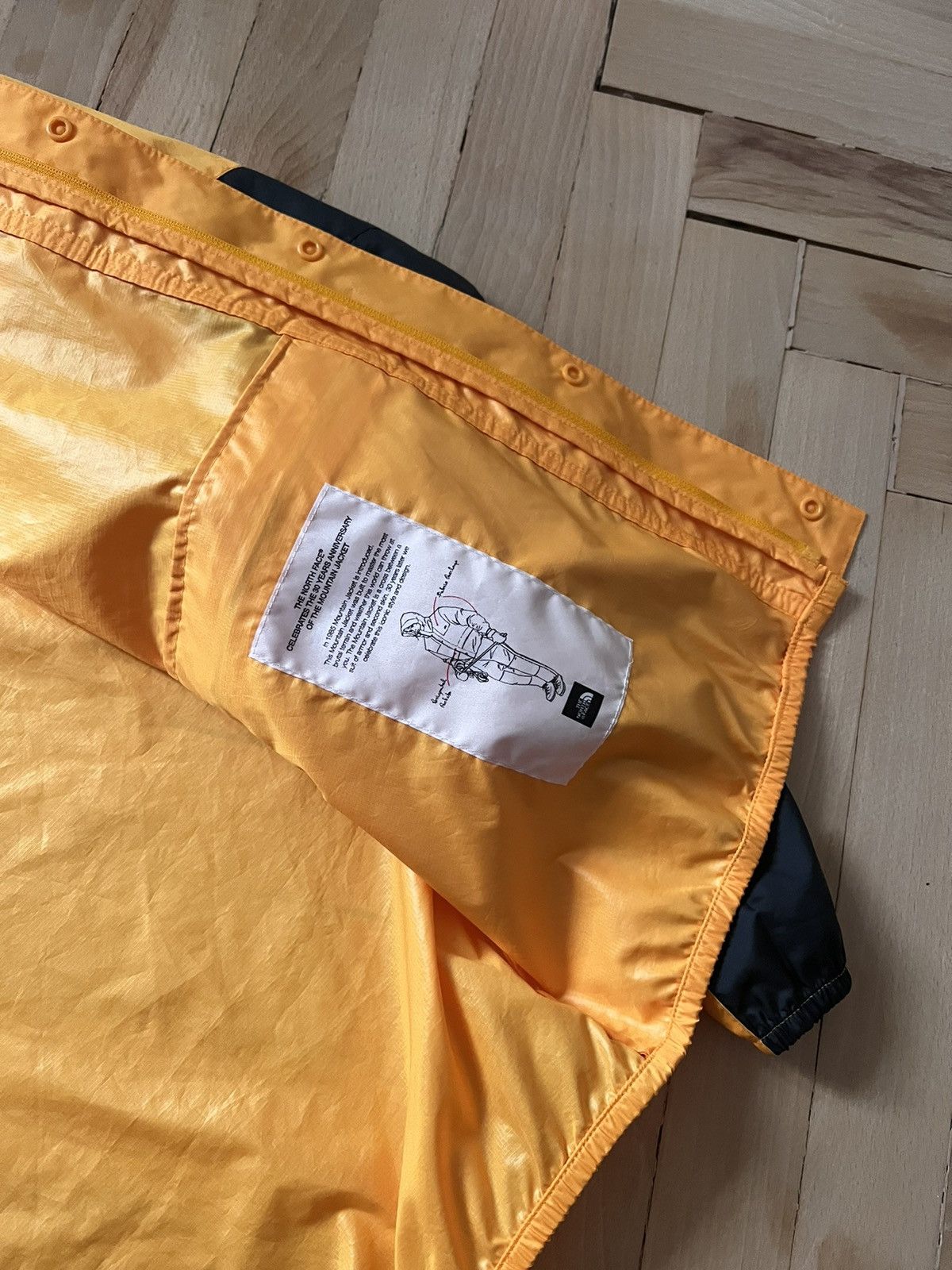 The North Face The North Face light jacket Size US S / EU 44-46 / 1 - 8 Thumbnail