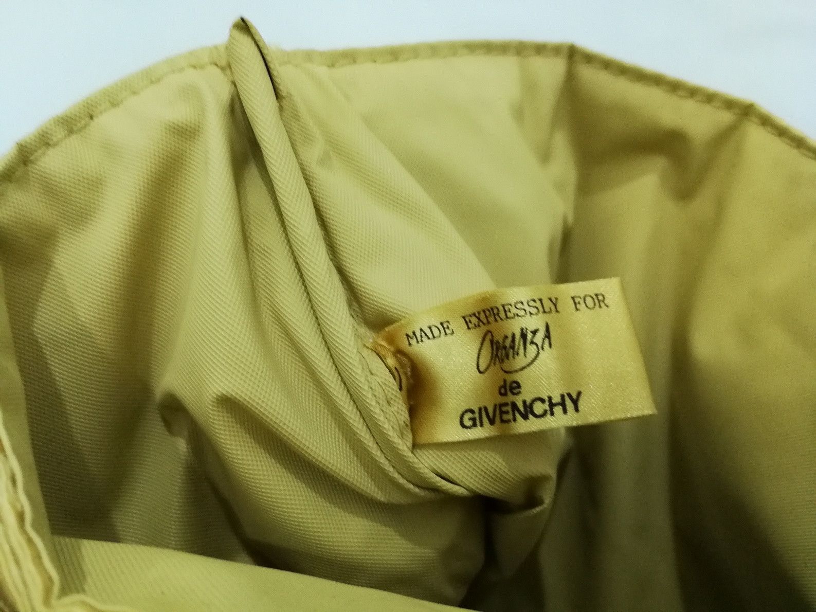 Givenchy Organza De Givenchy Monogram Toiletries Mini Bag Size ONE SIZE - 7 Thumbnail