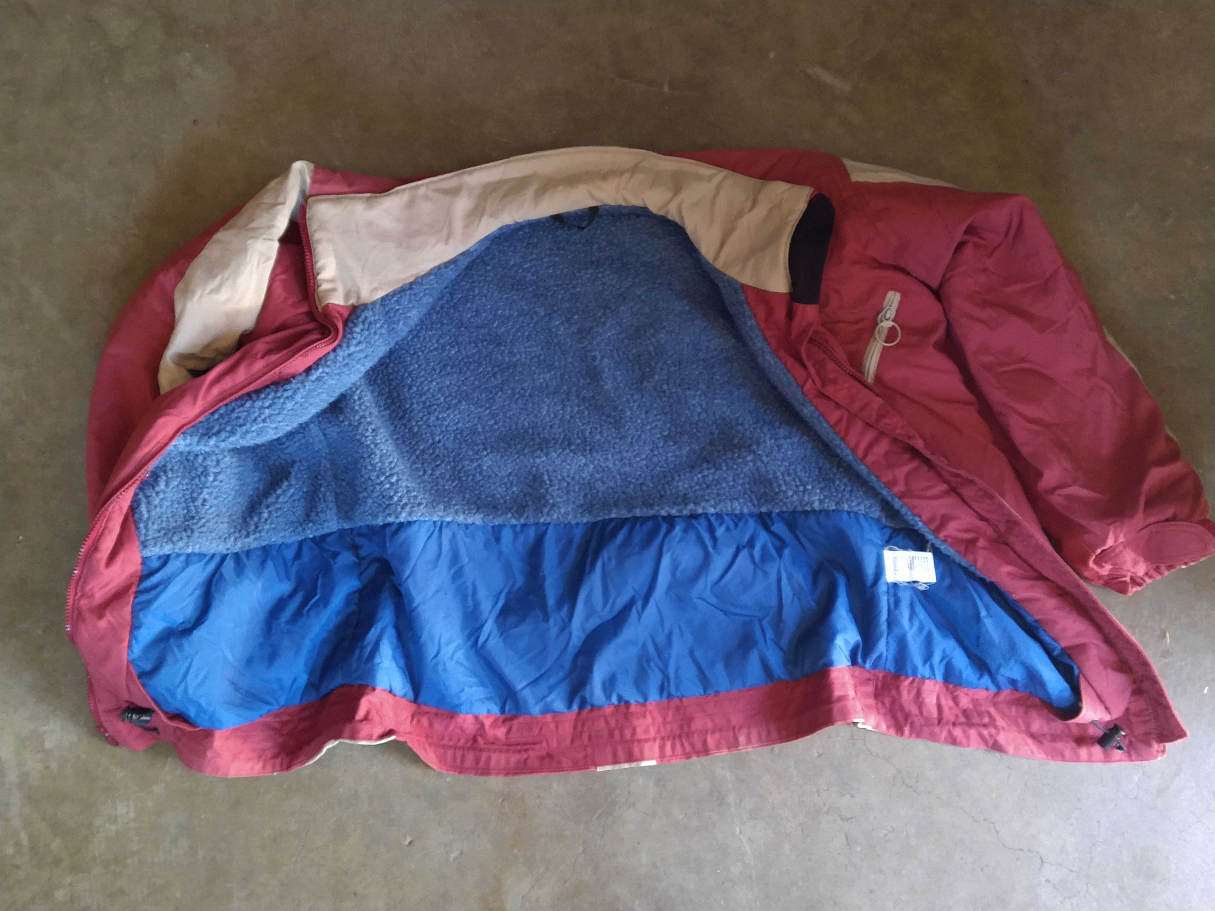 Columbia Vintage Columbia Jacket Medium Red Beige Nylon Zip Techwear Size US M / EU 48-50 / 2 - 7 Thumbnail