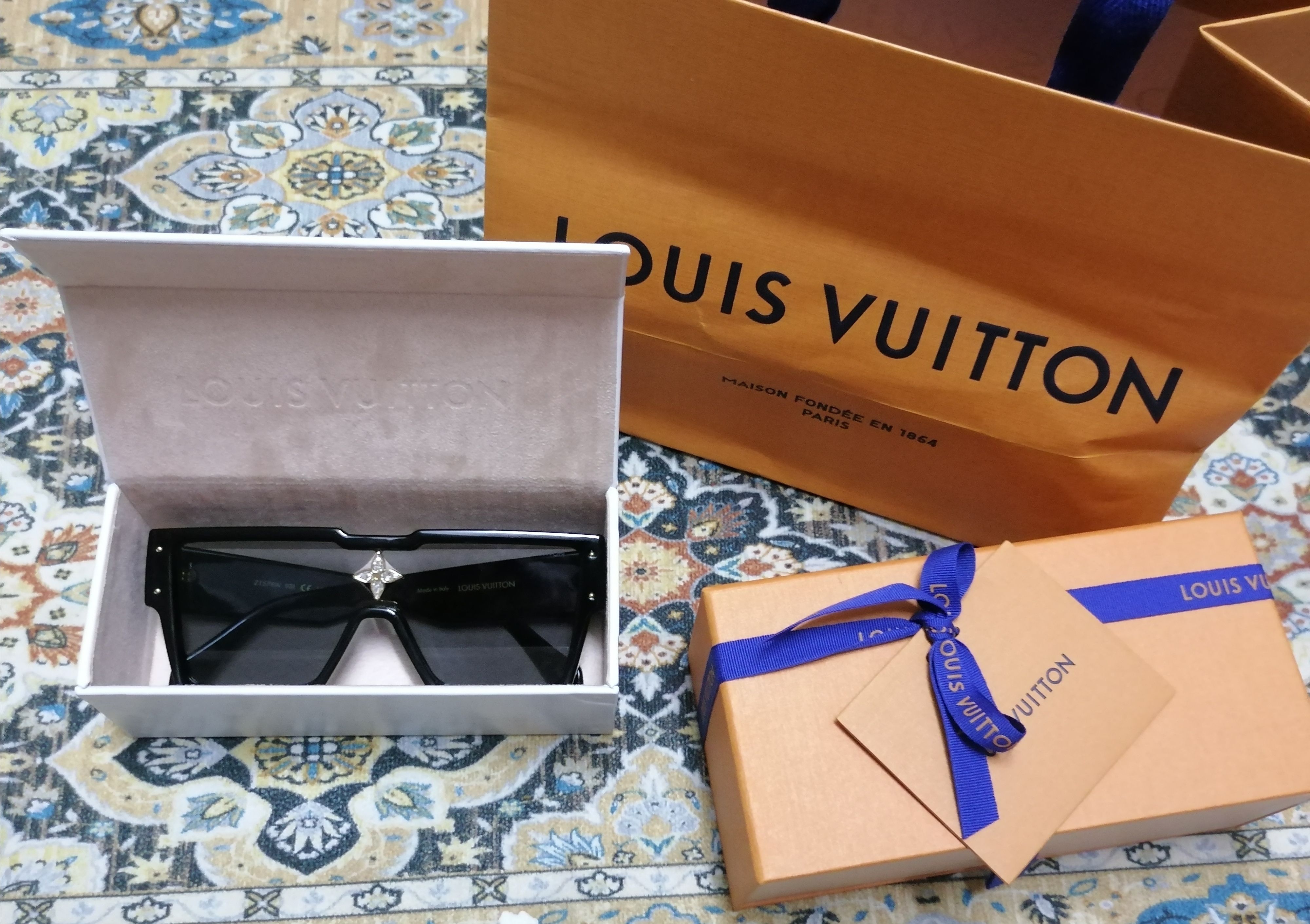 Louis Vuitton LOUIS VUITTON CYLONE SUNGLASSES Size ONE SIZE - 6 Thumbnail