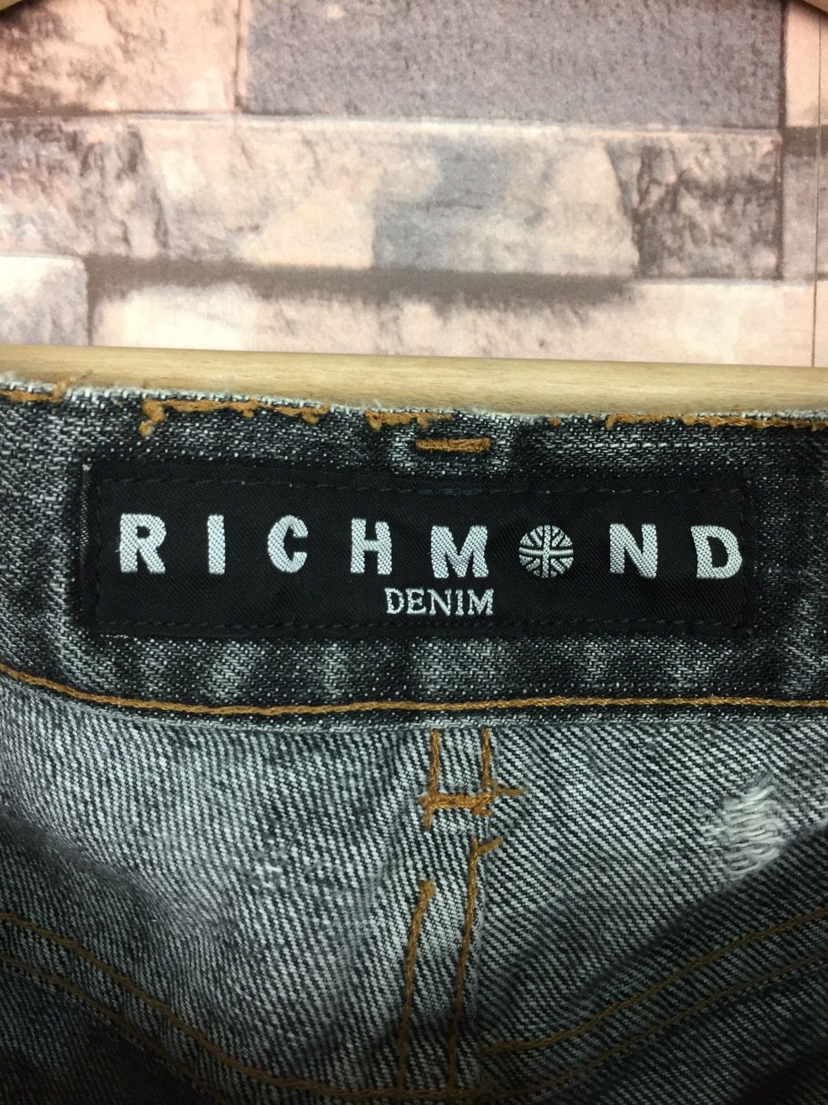 Richmond Denim Richmond Denim Distressed Jeans Made In Italy Size US 32 / EU 48 - 4 Thumbnail