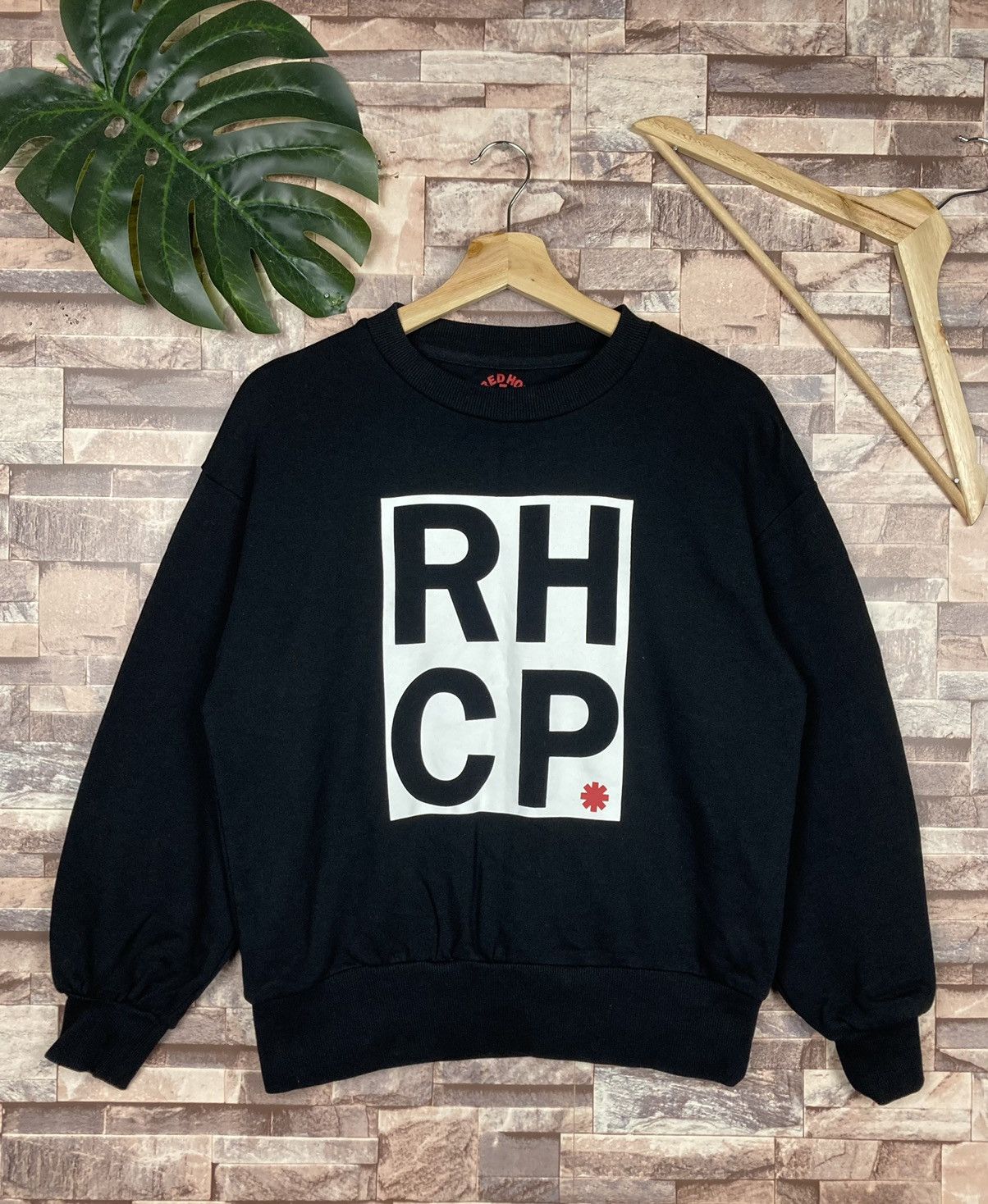 Band Tees Red Hot Chili Peppers By GU Sweatshirt #39-5 Size US M / EU 48-50 / 2 - 1 Thumbnail
