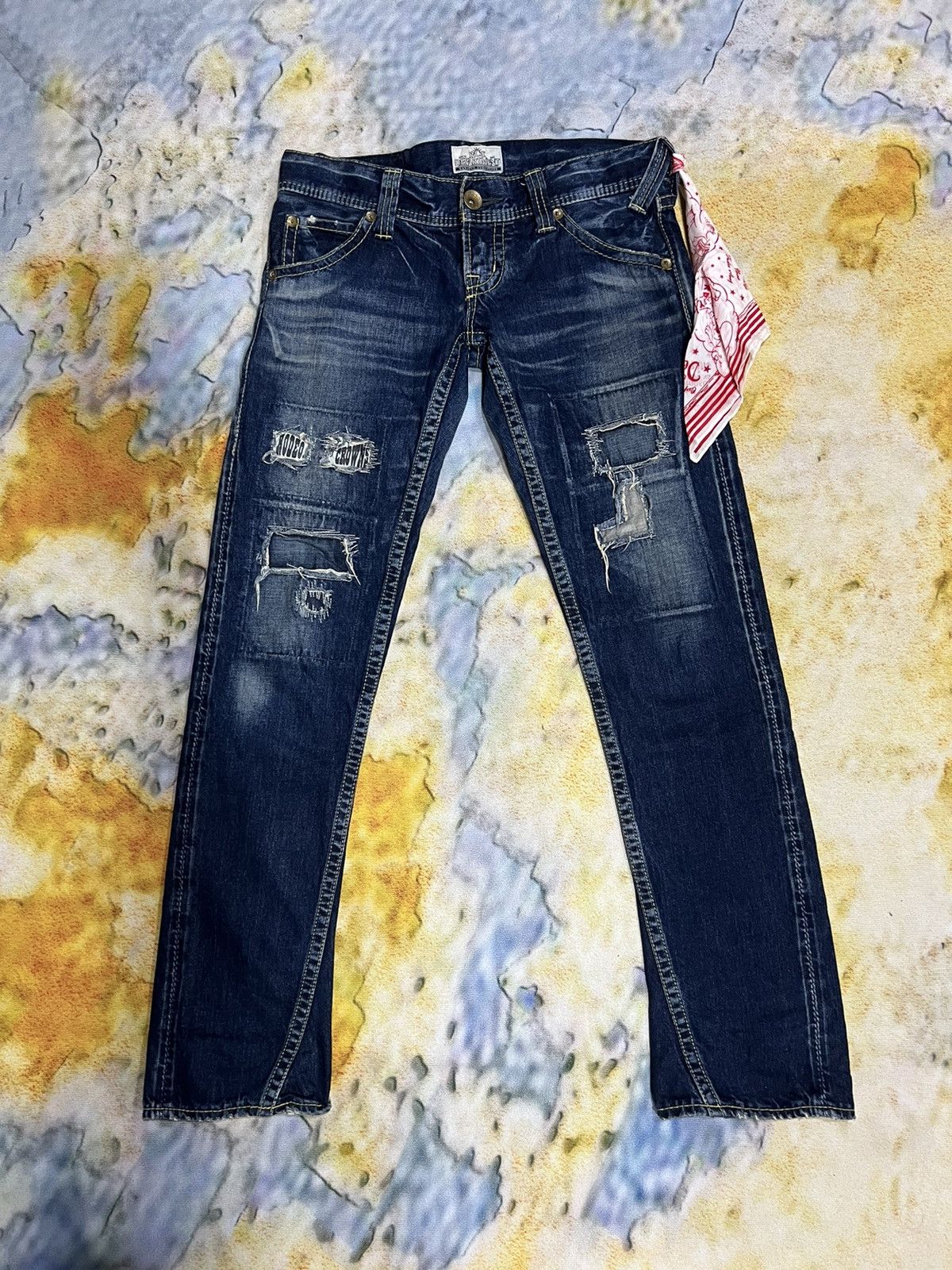image of Distressed Denim x Vintage Rodeo Crowns Women Jeans in Blue (Size 32)