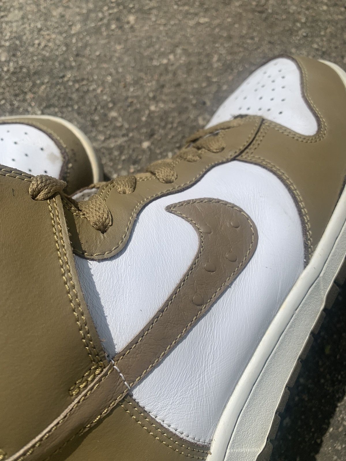 Nike Nike Dunk High 2010 Ostrich Pack Kelp Olive Travis Size US 9 / EU 42 - 10 Thumbnail