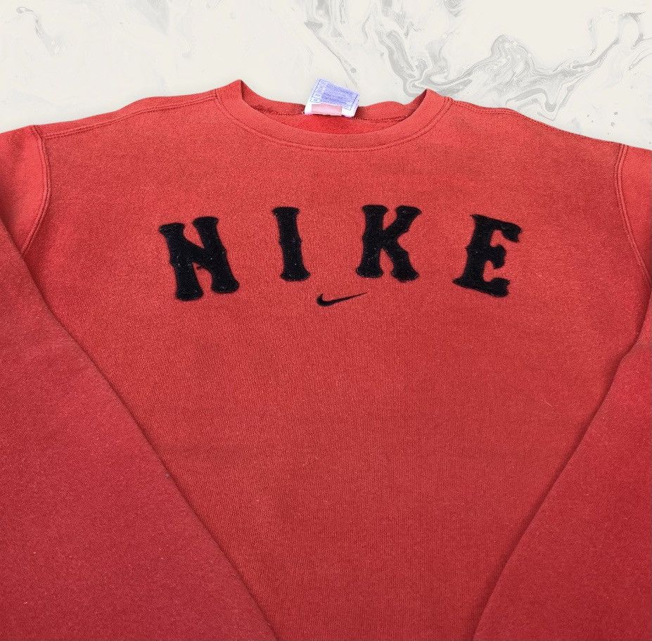 Nike Rare! Vintage 90s Nike Center Logo Sweatshirt Made In Usa Size US L / EU 52-54 / 3 - 5 Thumbnail