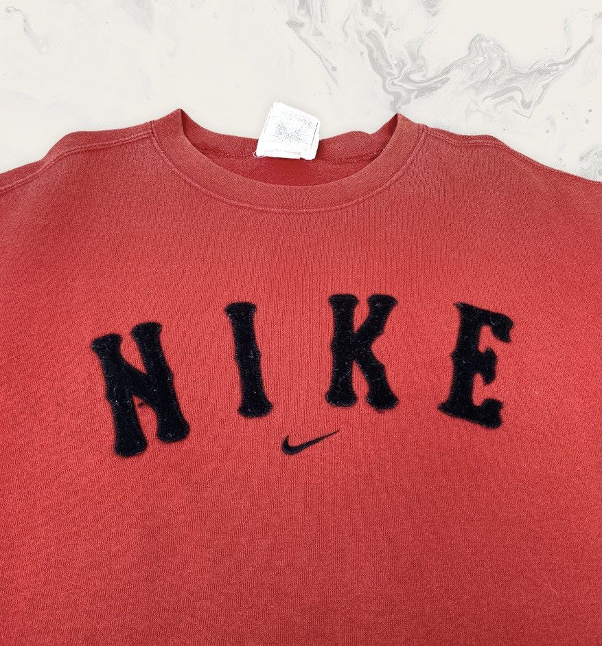 Nike Rare! Vintage 90s Nike Center Logo Sweatshirt Made In Usa Size US L / EU 52-54 / 3 - 4 Thumbnail