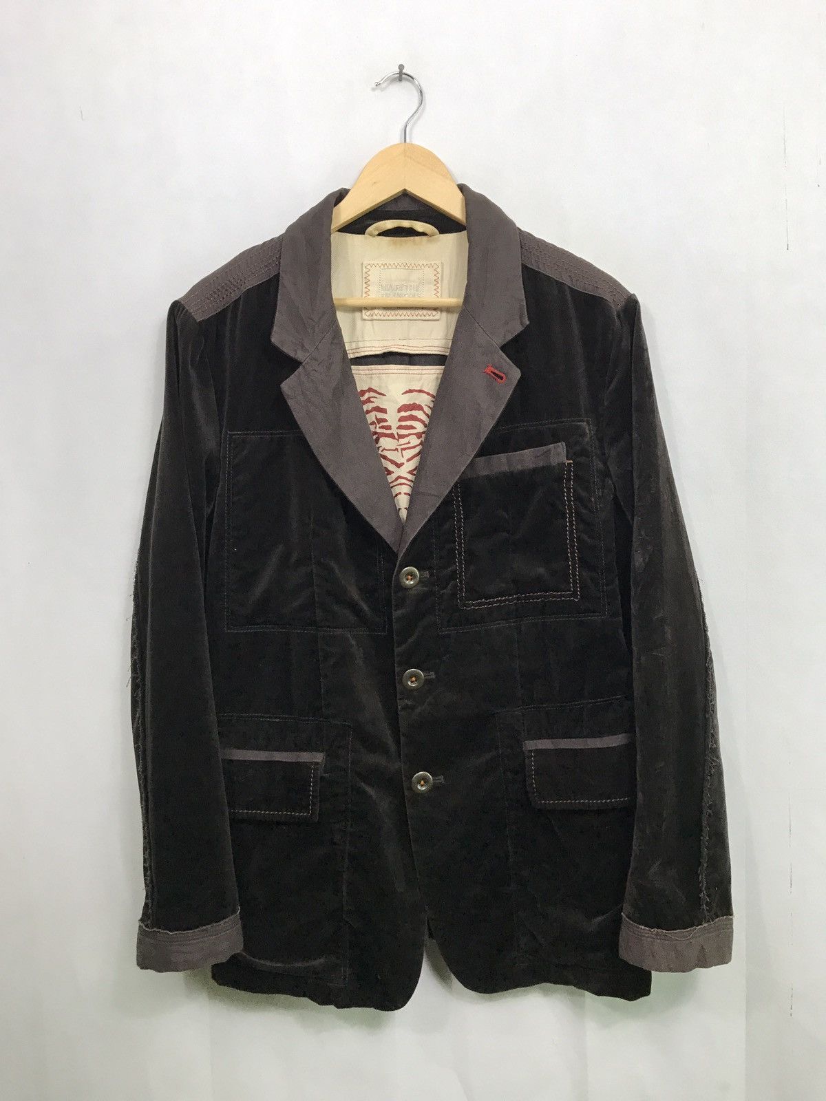 Designer MARITHE FRANCOIS GIBRAUD JESUS PIRANHA VELVET MADE IN JAPAN Size US L / EU 52-54 / 3 - 1 Thumbnail