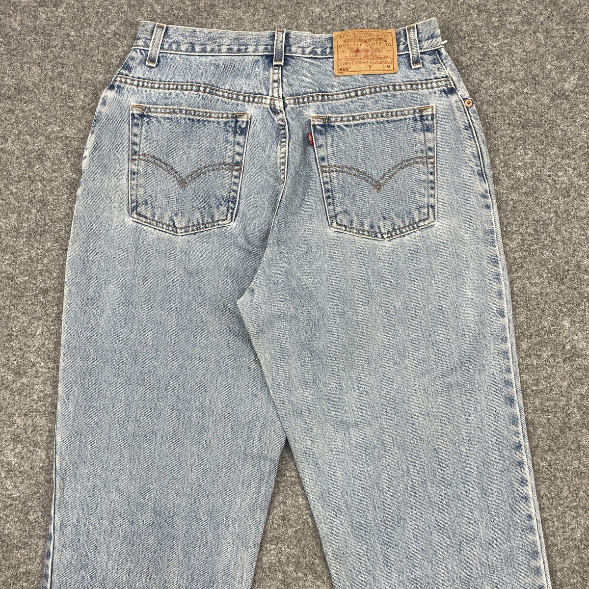 Levi's × Vintage Vintage Levi's 550 Blue Light Wash - wc 257 Size US 31 - 3 Thumbnail
