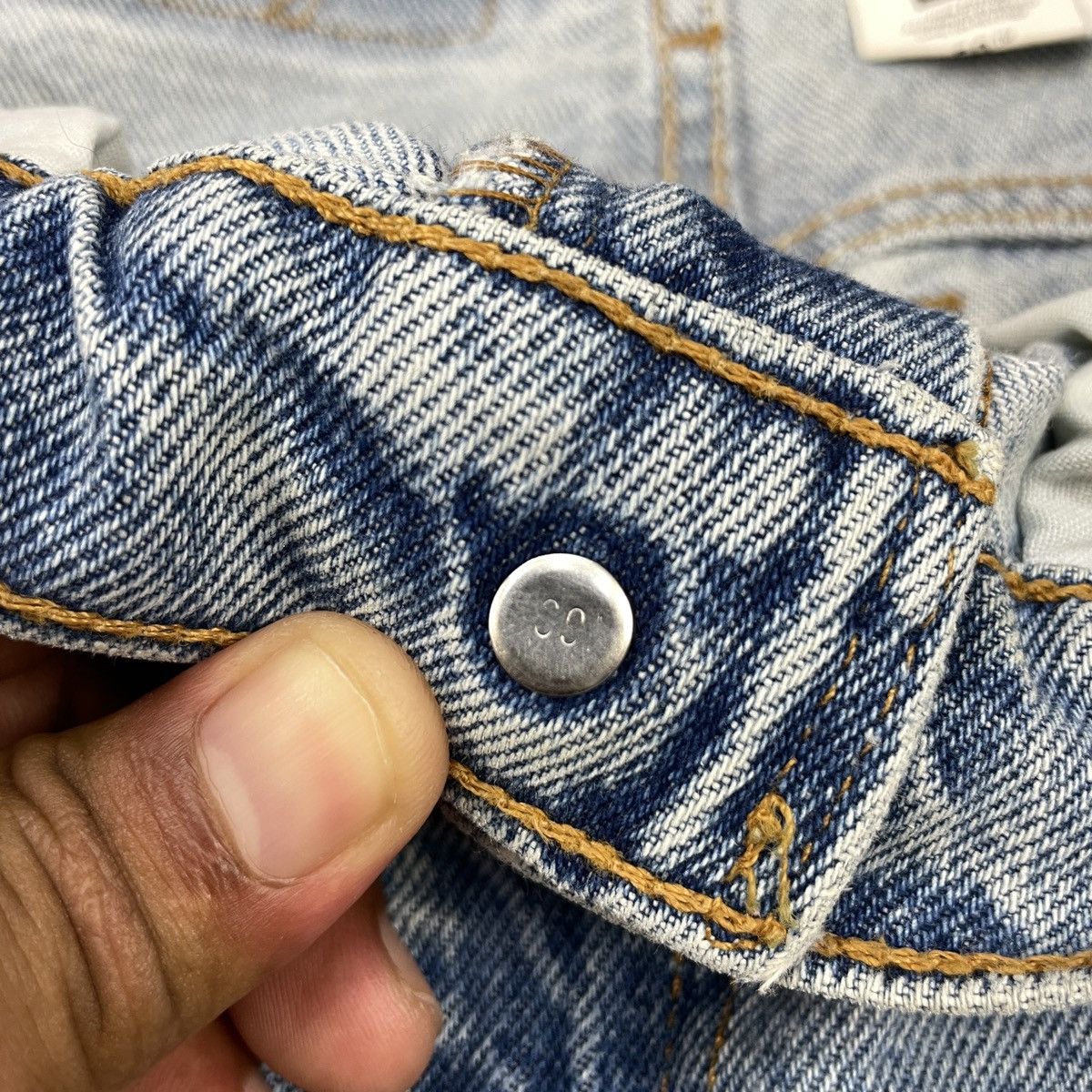 Levi's × Vintage Vintage Levi's 550 Blue Light wash Oren Tab - wc 261 Size US 29 - 7 Thumbnail