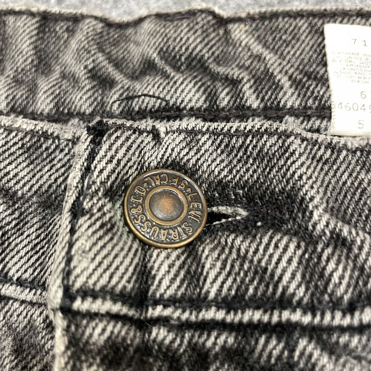 Levi's × Vintage Vintage Levi's 550 Super Black Faded Jeans - wc 258 Size US 38 / EU 54 - 6 Thumbnail