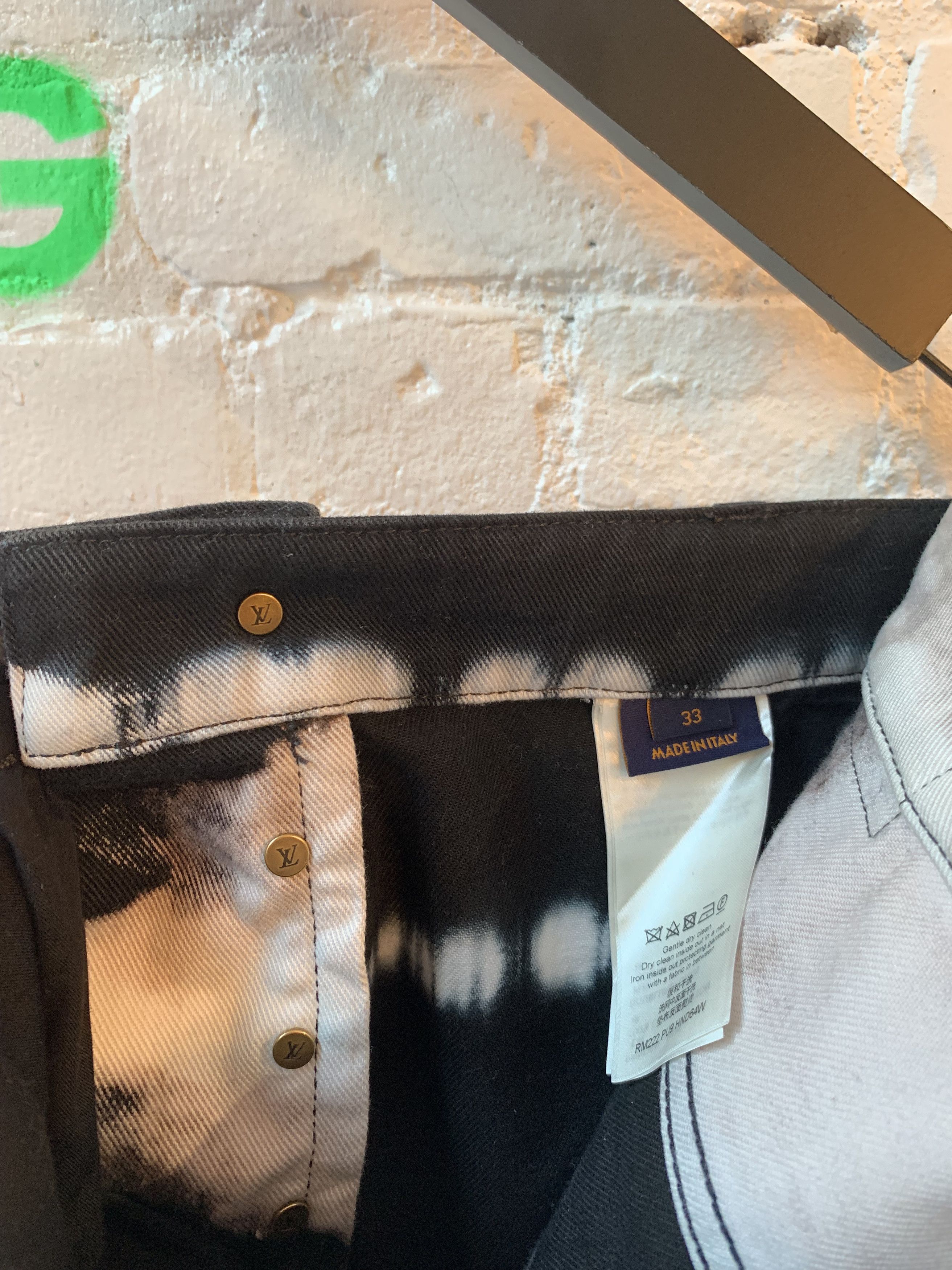 Louis Vuitton × Virgil Abloh LV x VIRGIL 1/30 Tie Dye Double Knee Le Flare Jeans Size US 33 - 9 Thumbnail