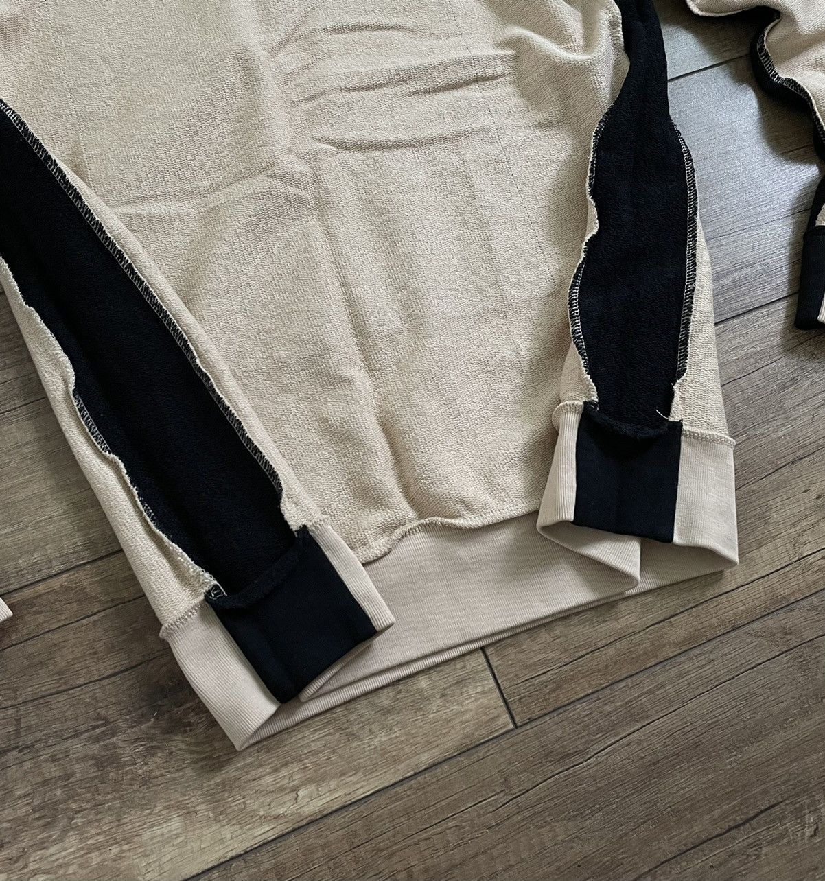 Dries Van Noten Dries Van Noten Beige 9 Sweatshirt Pullover Crewneck Size US M / EU 48-50 / 2 - 7 Thumbnail