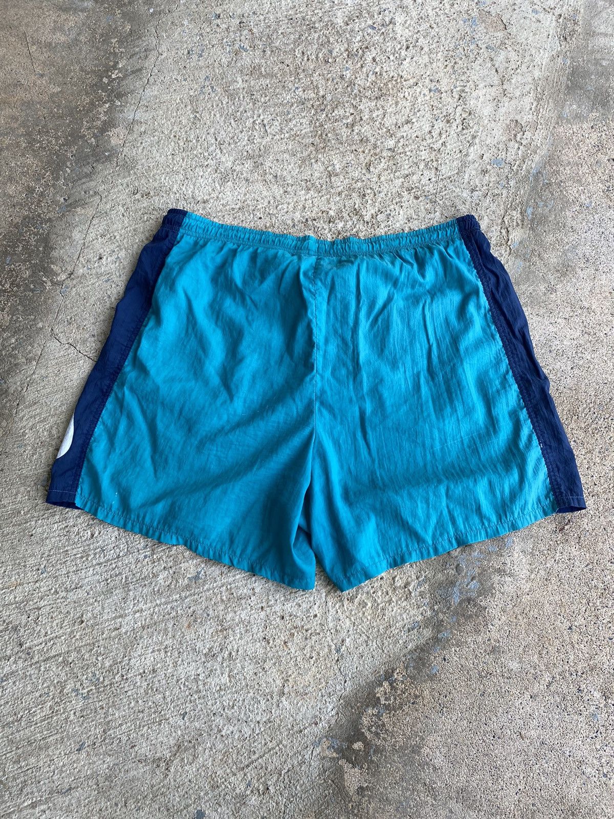 Nike × Vintage Vintage 90’s Nike Big Swoosh Distressed Nylon Shorts Size US 36 / EU 52 - 7 Thumbnail