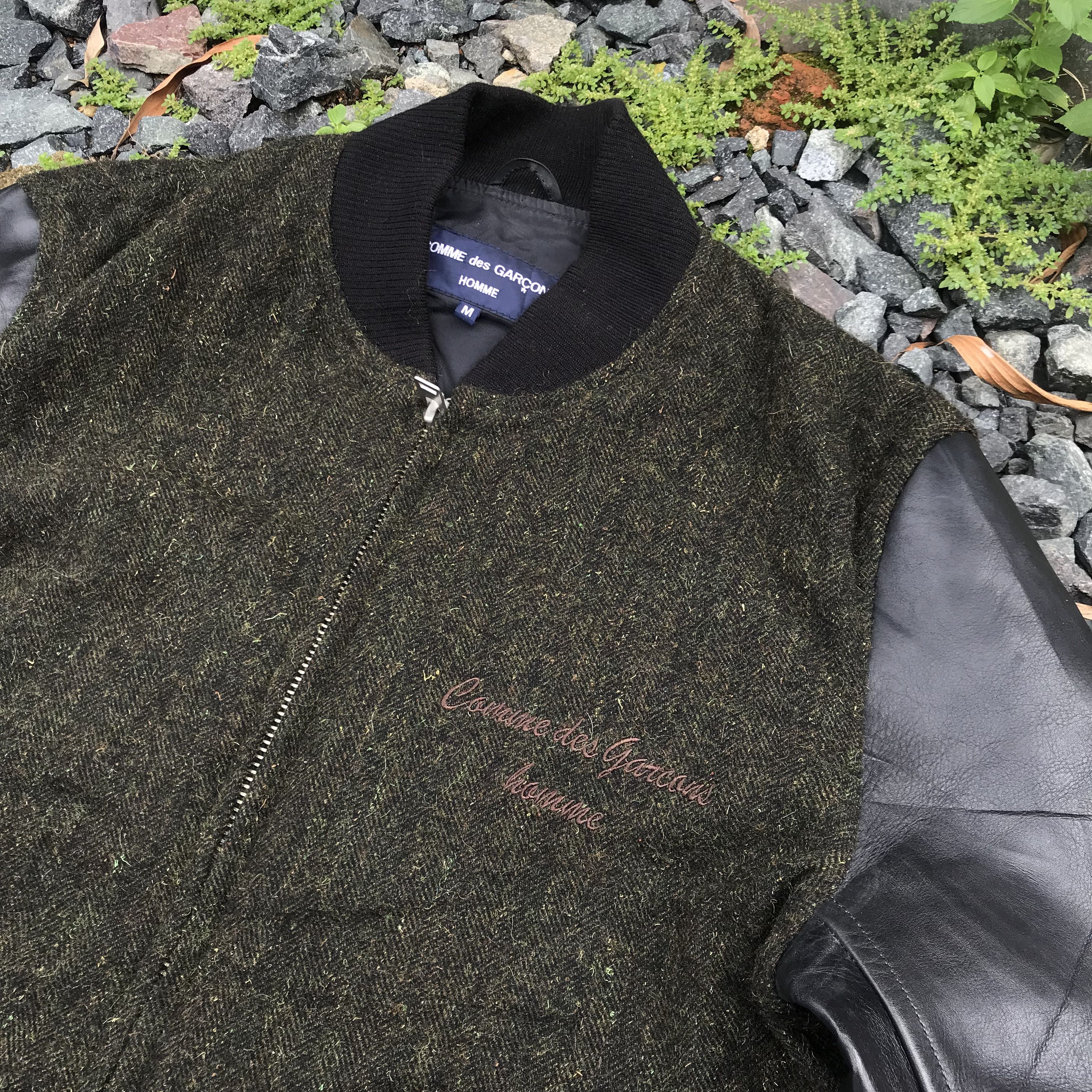 Comme des Garcons Comme Des Garcons AD2011 Varsity cowhide sleeve embroidered Size US M / EU 48-50 / 2 - 5 Thumbnail