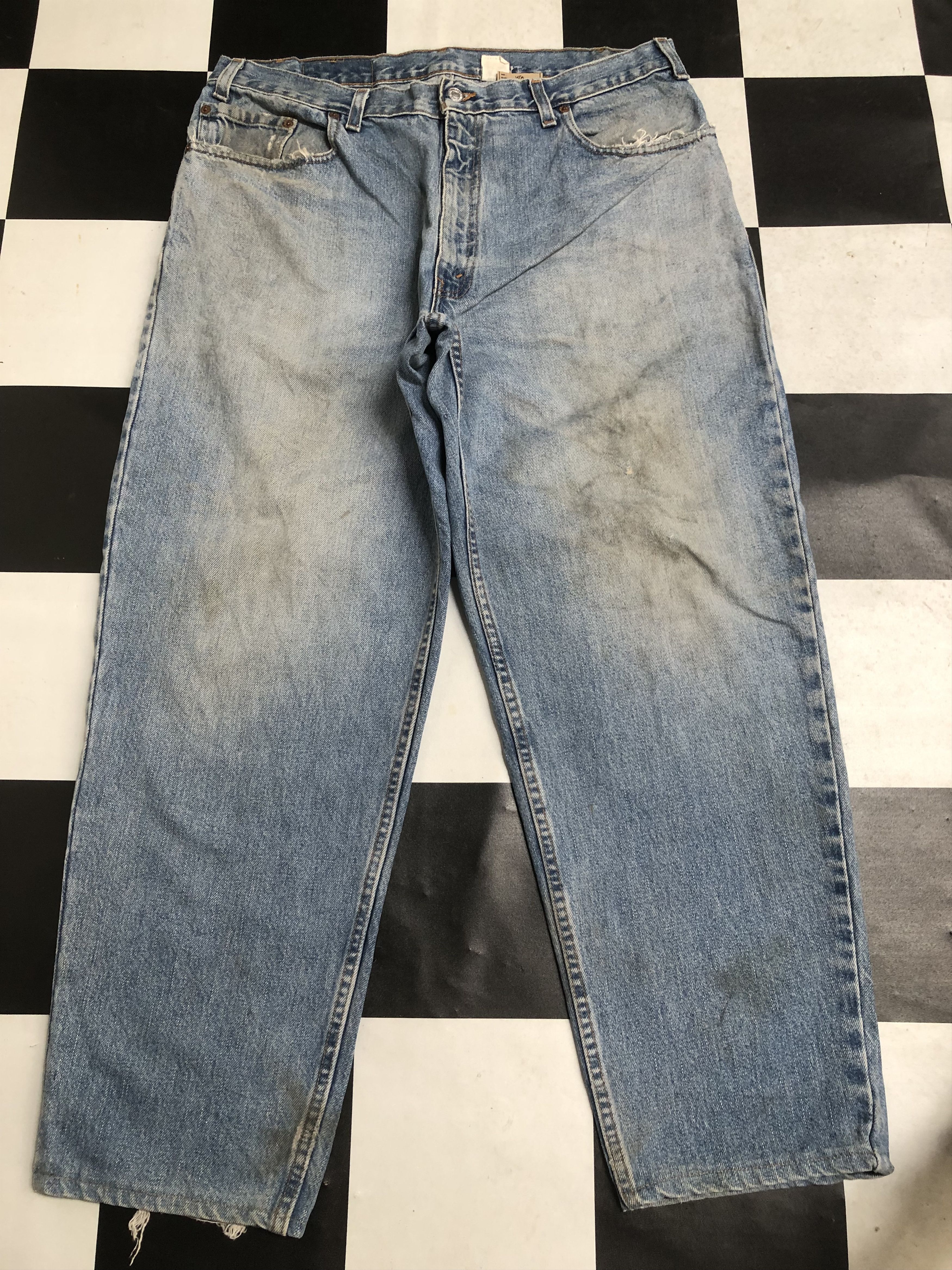 Jean × Levi's × Vintage Vintage 90s Levis 560 Tapered Leg Jean L533 Size US 37 - 1 Thumbnail