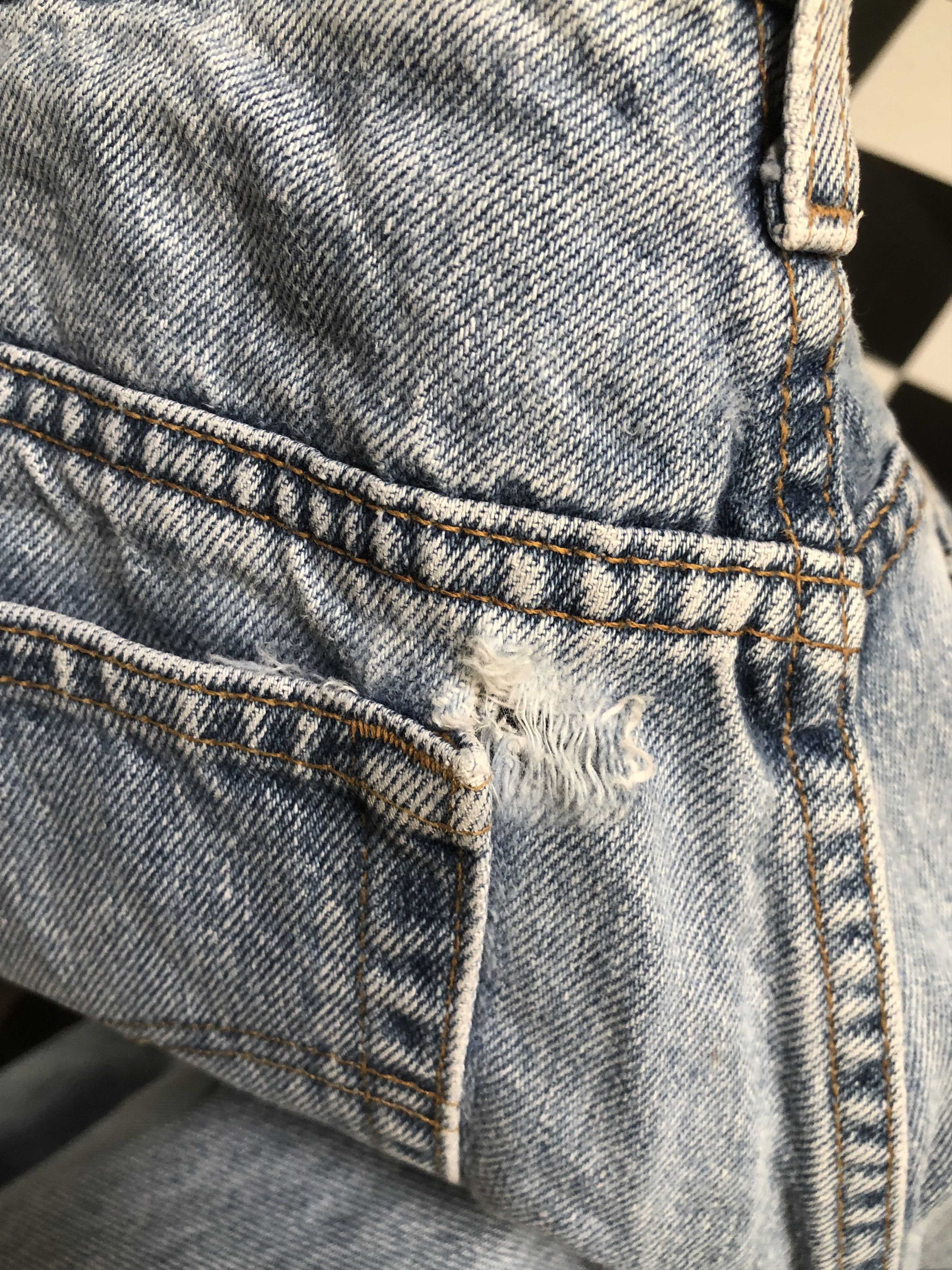 Jean × Levi's × Vintage Vintage 90s Levis 551 Tapered Leg Jeans L570 Size US 34 / EU 50 - 8 Thumbnail