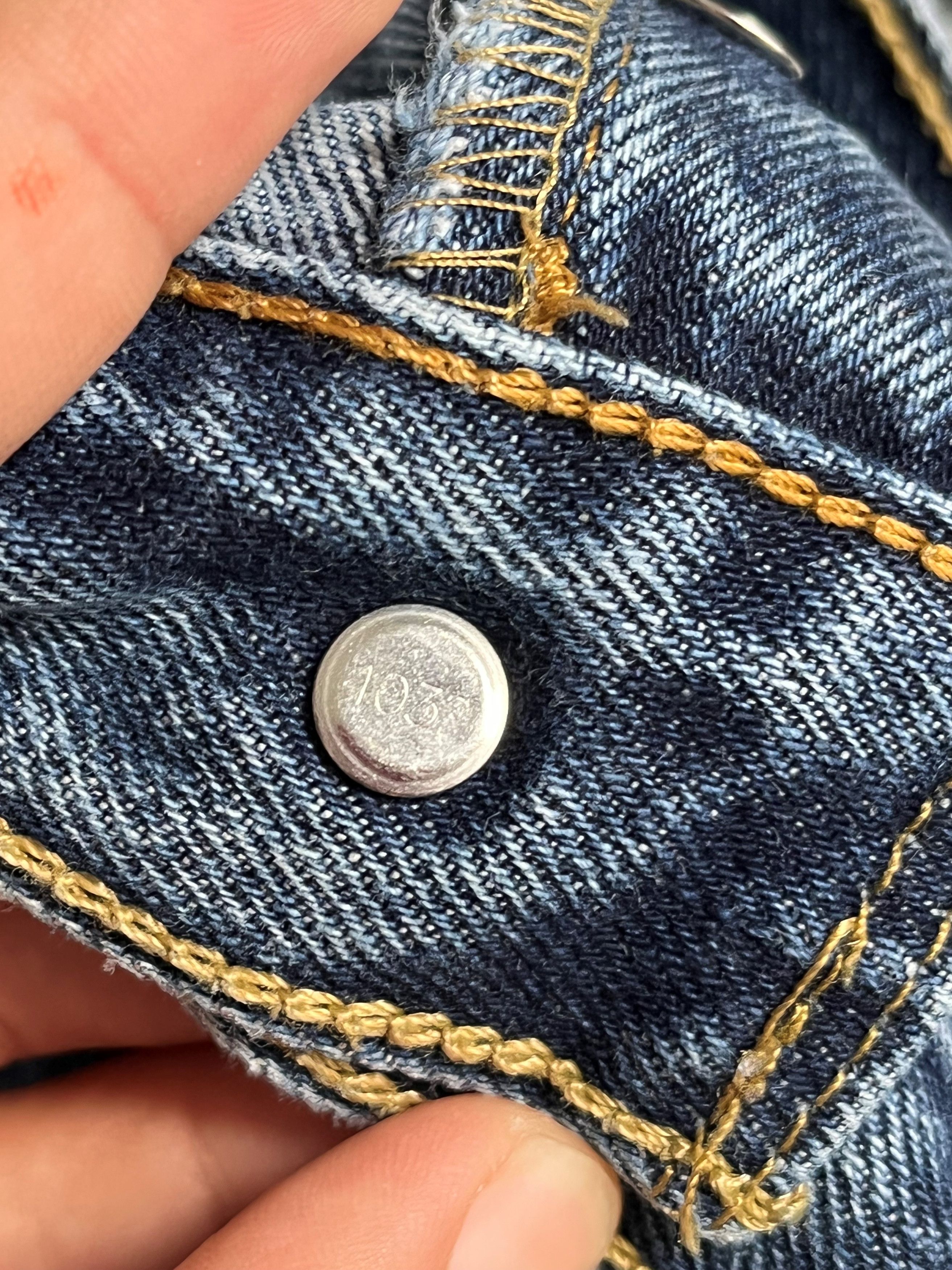 Levi's × Vintage Levis 501 Jean L118 Size US 39 - 6 Thumbnail