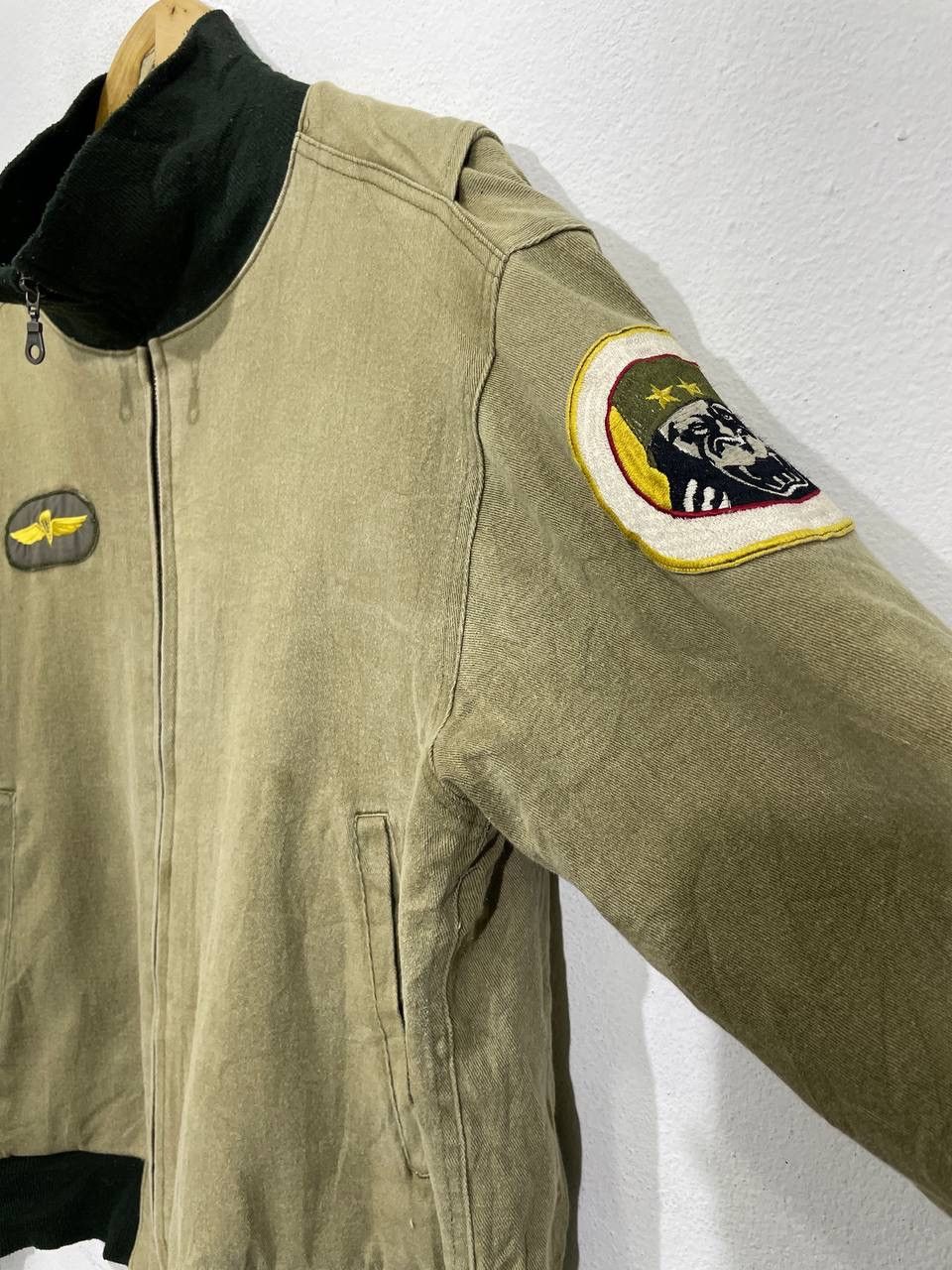 Vintage Bianco Nero Us Army Style patches Bomber Jacket Size US M / EU 48-50 / 2 - 3 Thumbnail