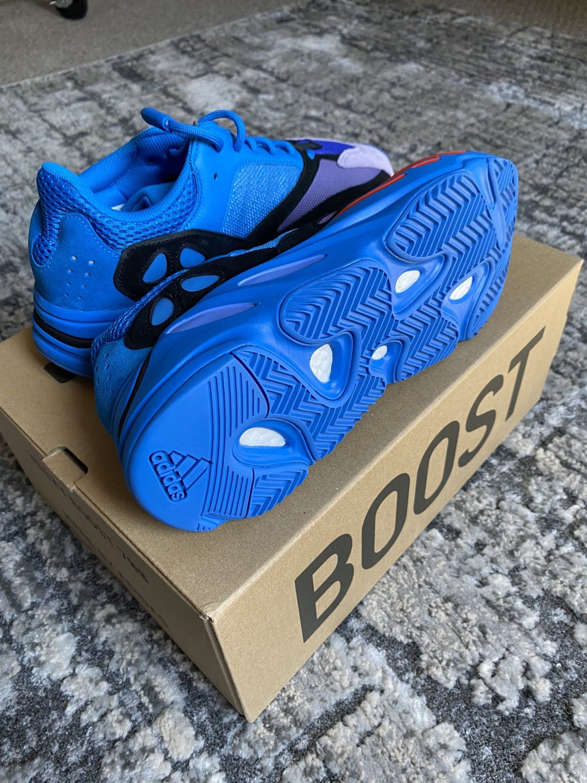 Adidas × Kanye West Adidas Yeezy Boost 700 Hi-Res Blue Size US 10.5 / EU 43-44 - 4 Thumbnail