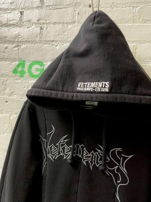 Vetements gothic hot sale hoodie