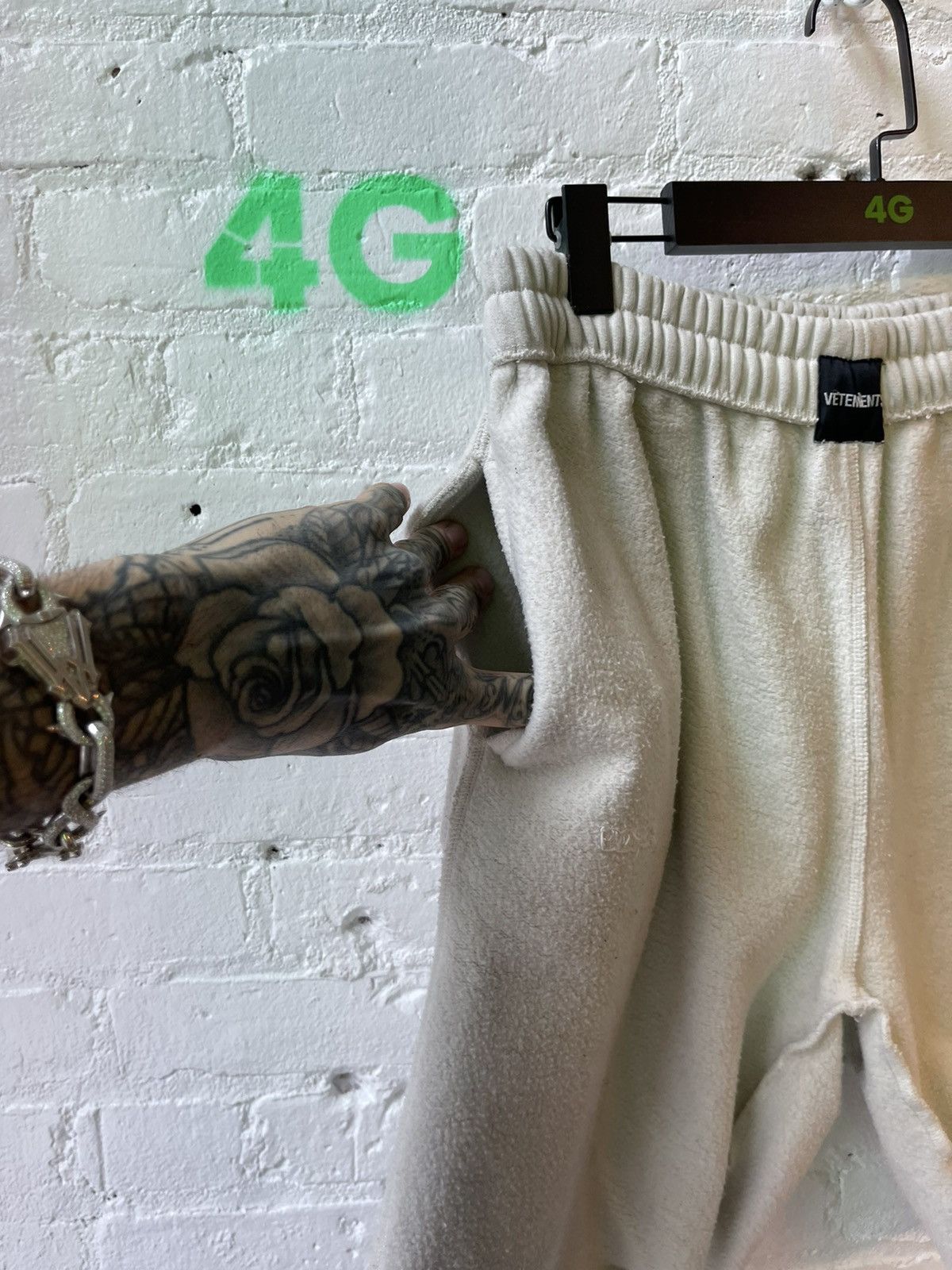 Vetements Vetements NEW INSIDE OUT SHORTS WHITE/GREY 31-34 Size US 33 - 4 Thumbnail