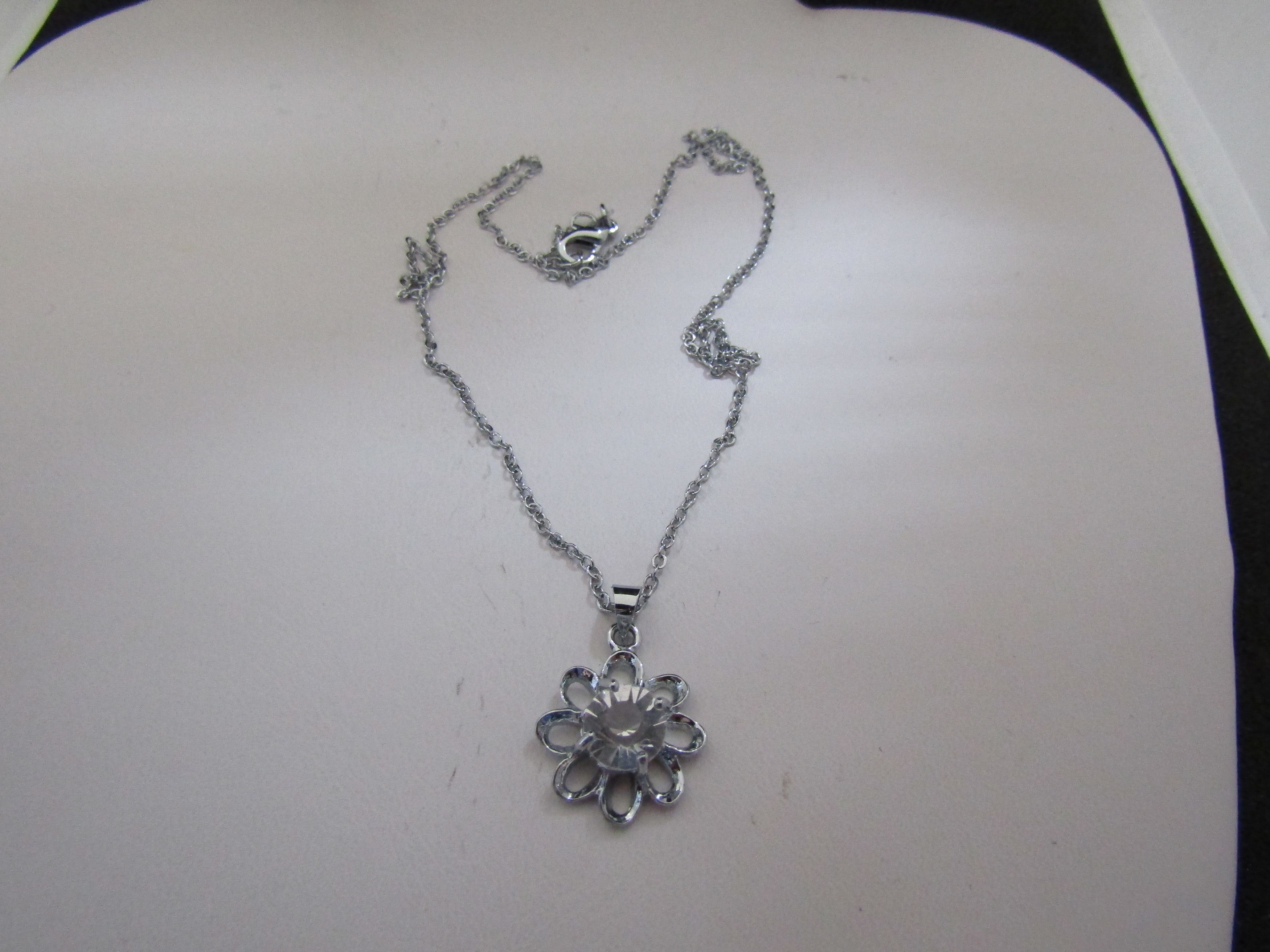 Jewelry Flower CZ Chain Necklace Size ONE SIZE - 1 Thumbnail
