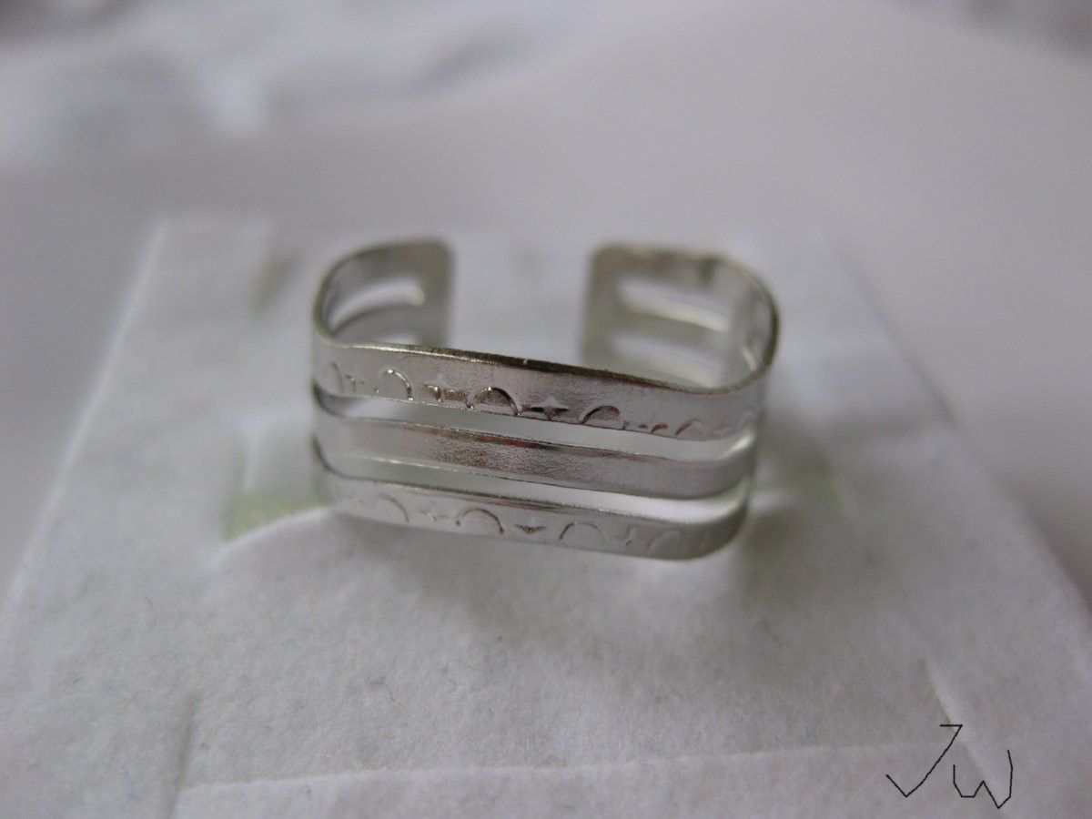 Jewelry Waves Style Ring Size ONE SIZE - 1 Preview