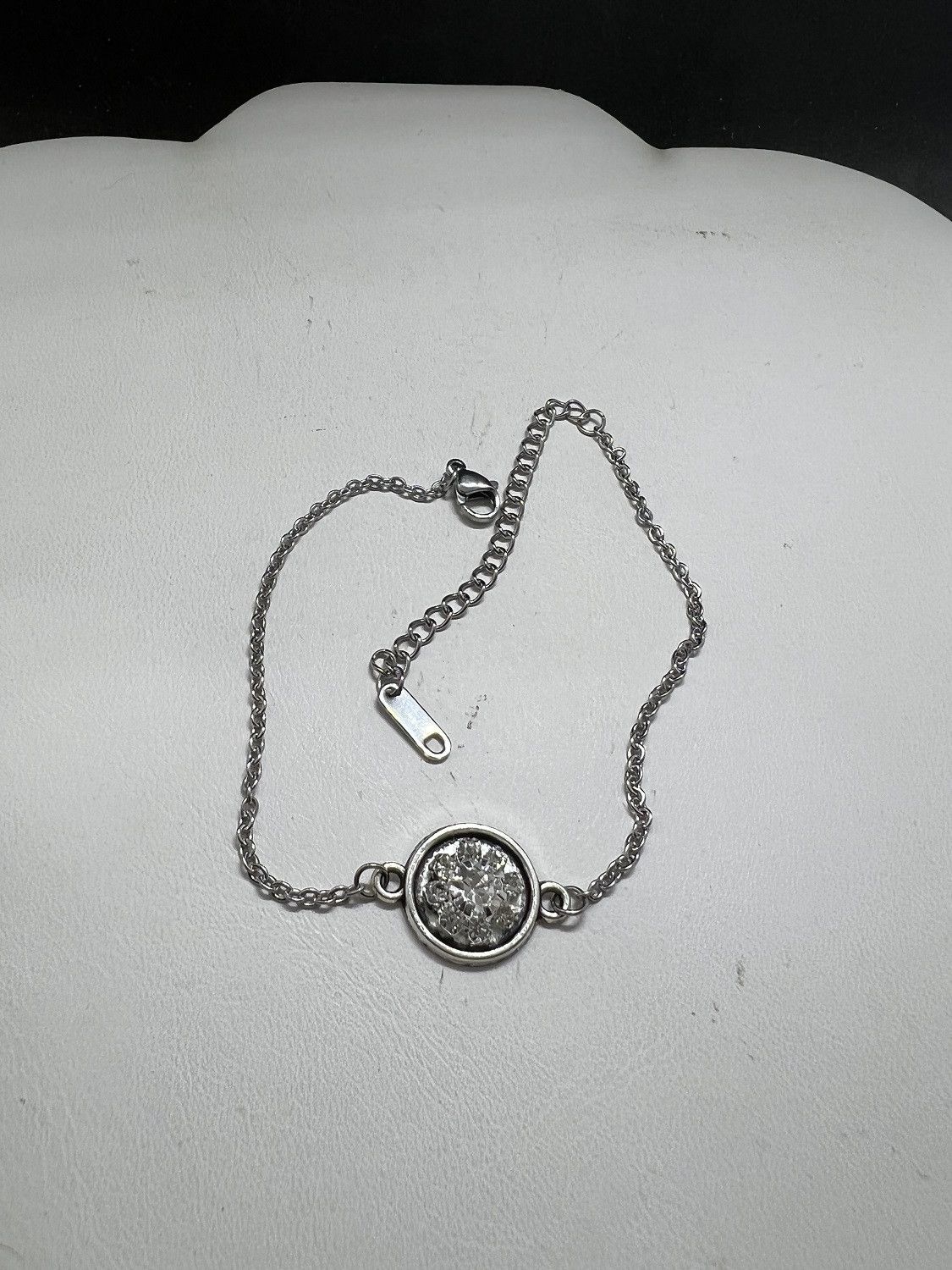 Handmade Cz flower chain bracelet Size ONE SIZE - 1 Thumbnail