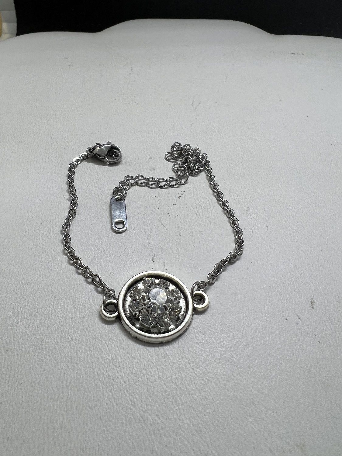 Handmade Cz flower chain bracelet Size ONE SIZE - 2 Thumbnail