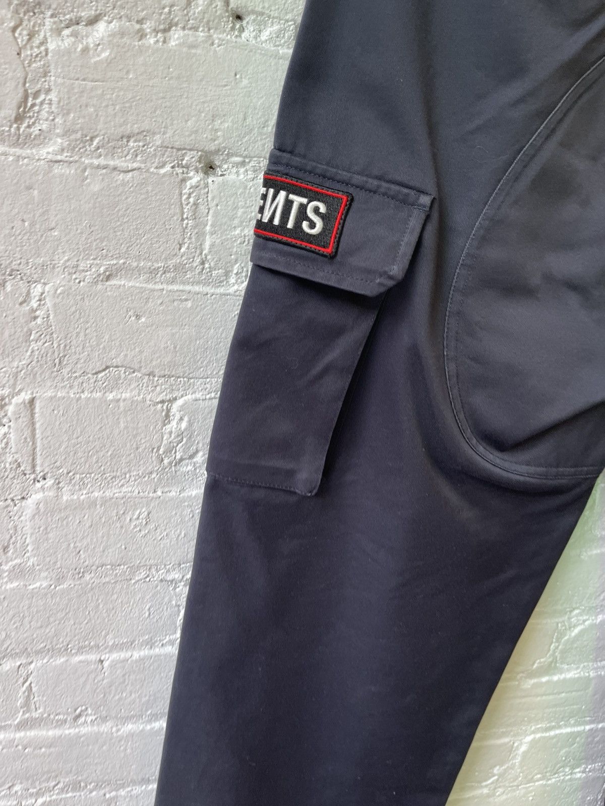Vetements VETEMENTS OFFICE PANTS LARGE 4Gseller Size US 32 / EU 48 - 10 Thumbnail