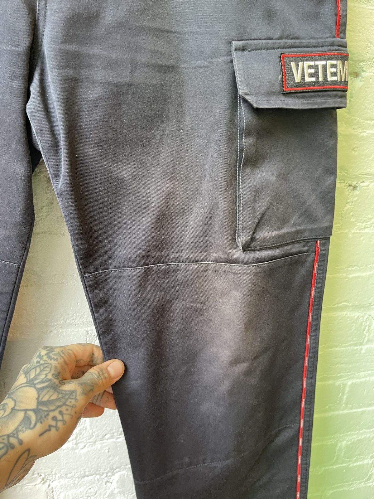 Vetements VETEMENTS OFFICE PANTS LARGE 4Gseller Size US 32 / EU 48 - 4 Thumbnail
