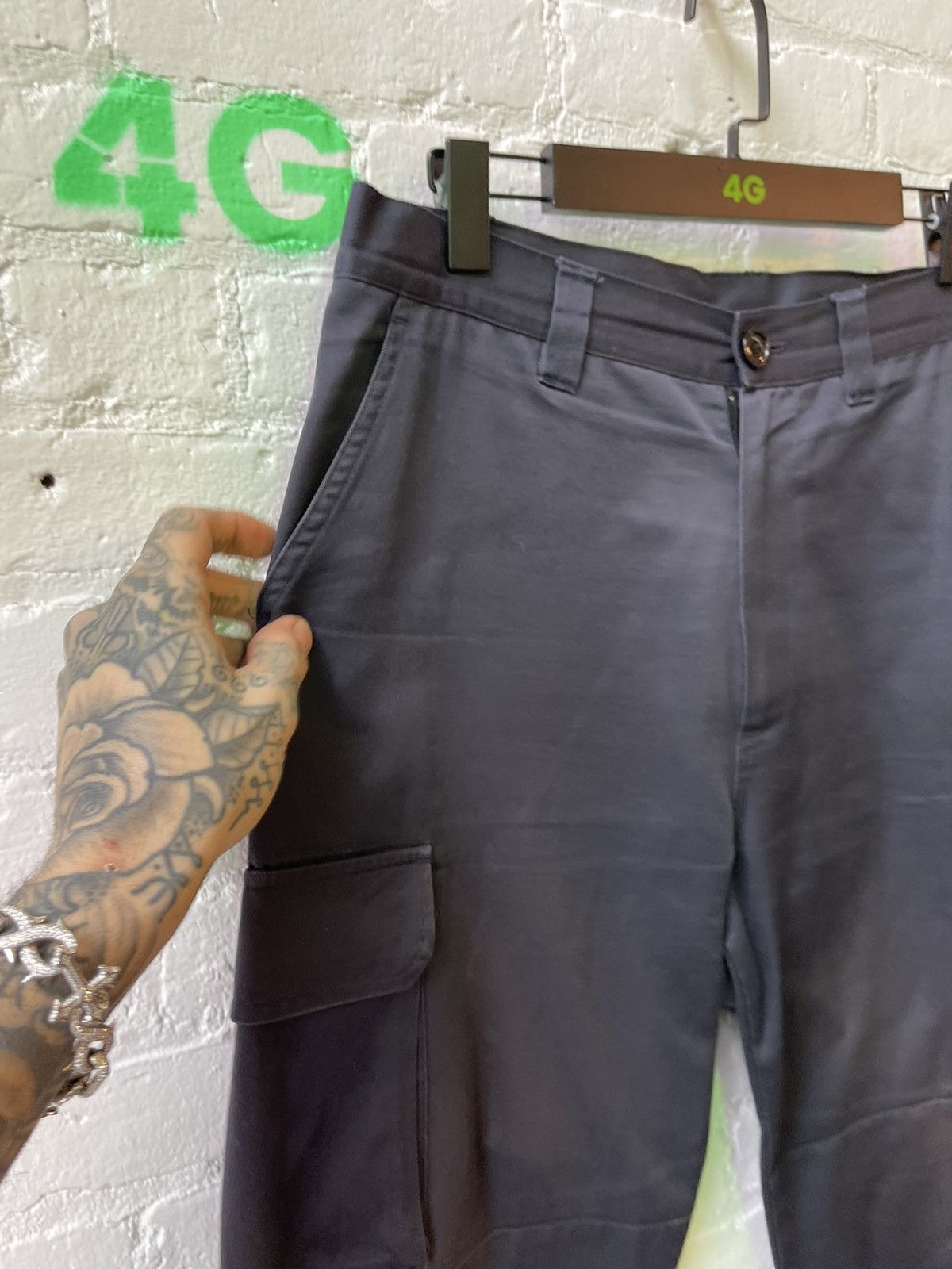 Vetements VETEMENTS OFFICE PANTS LARGE 4Gseller Size US 32 / EU 48 - 7 Thumbnail