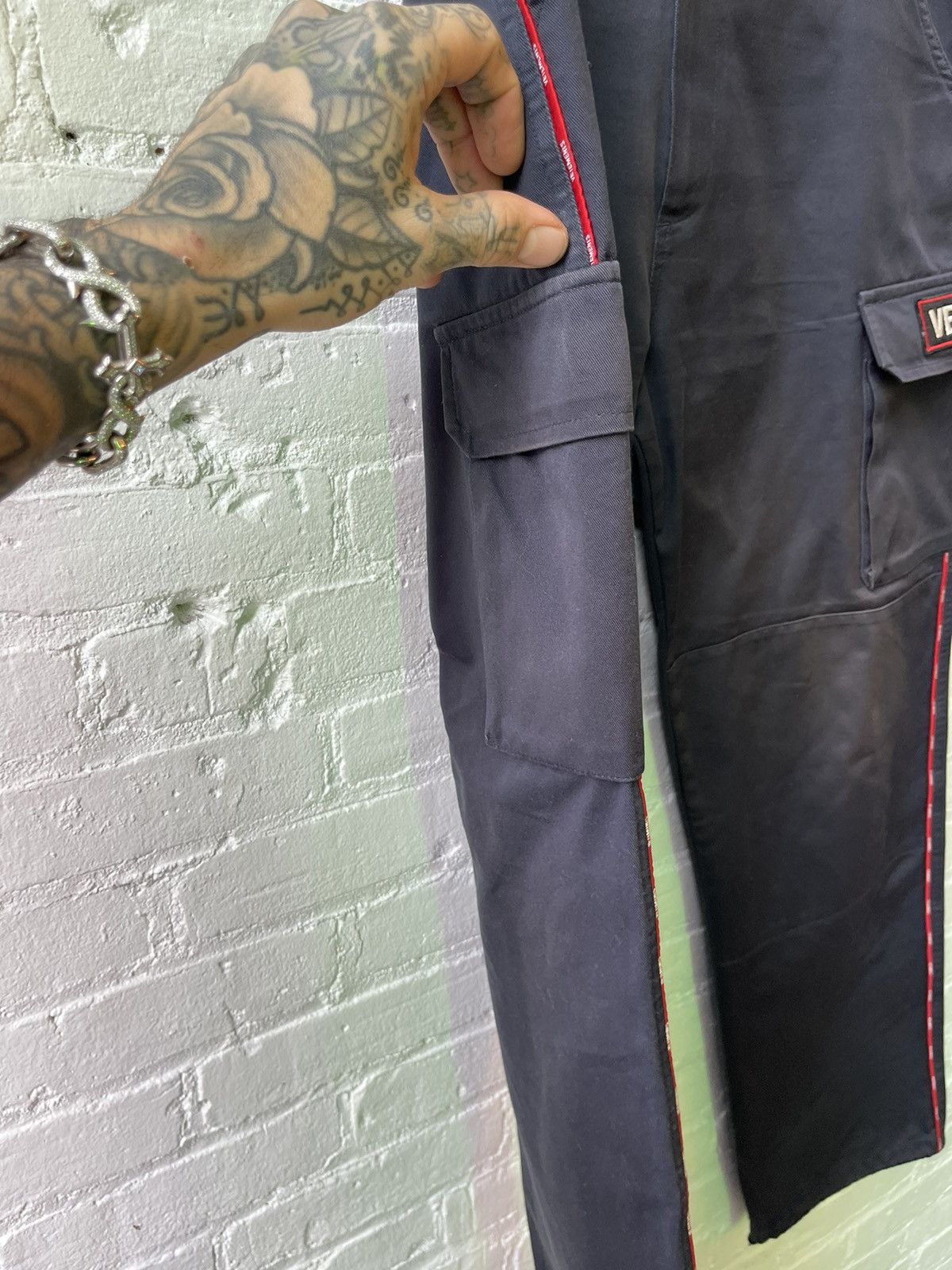 Vetements VETEMENTS OFFICE PANTS LARGE 4Gseller Size US 32 / EU 48 - 6 Thumbnail