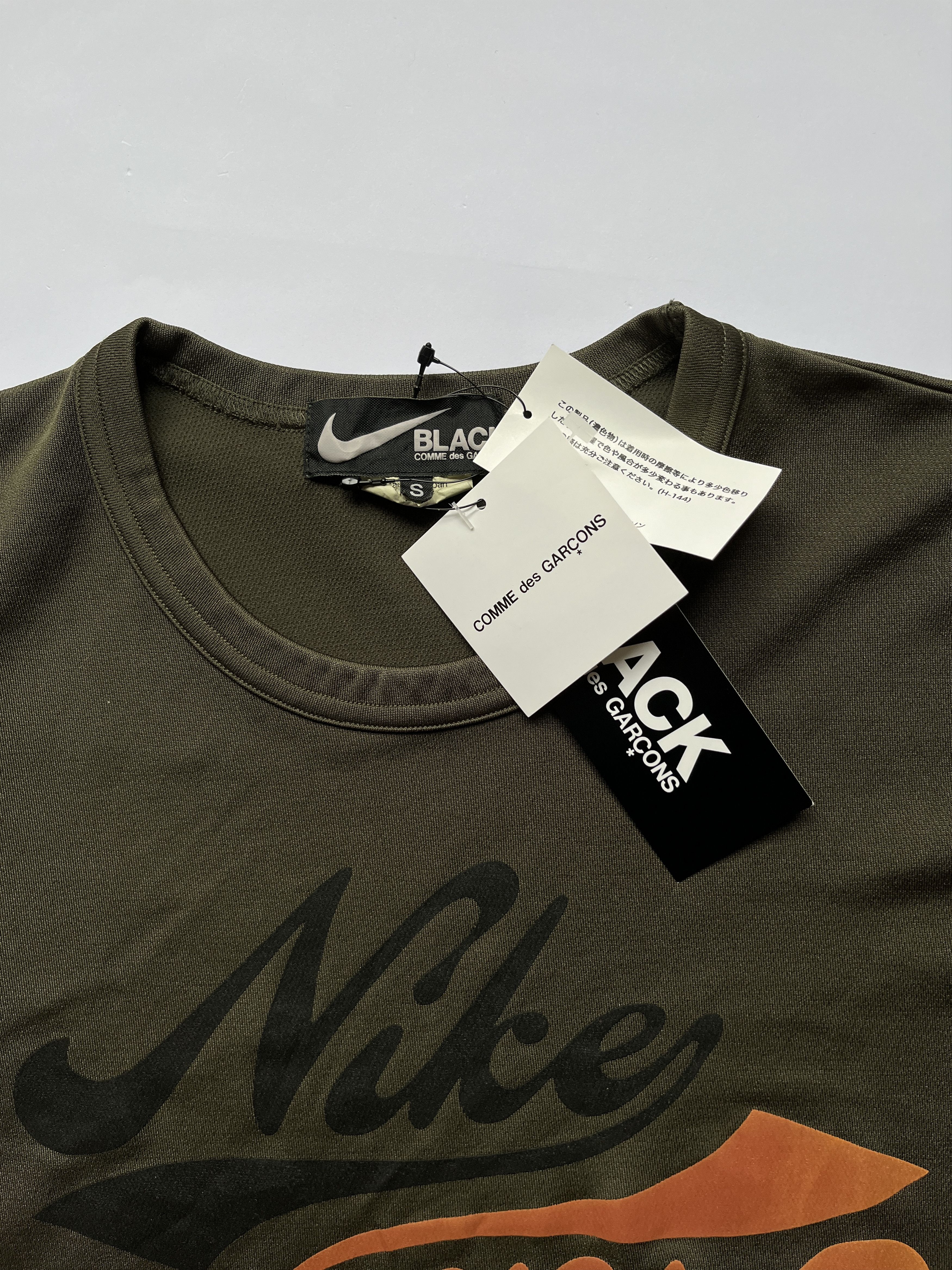 Comme des Garcons × Comme des Garcons Black × Nike ⚡️QUICK SALE⚡️Comme des Garçons Nike Khaki Tshirt Size US XS / EU 42 / 0 - 3 Thumbnail